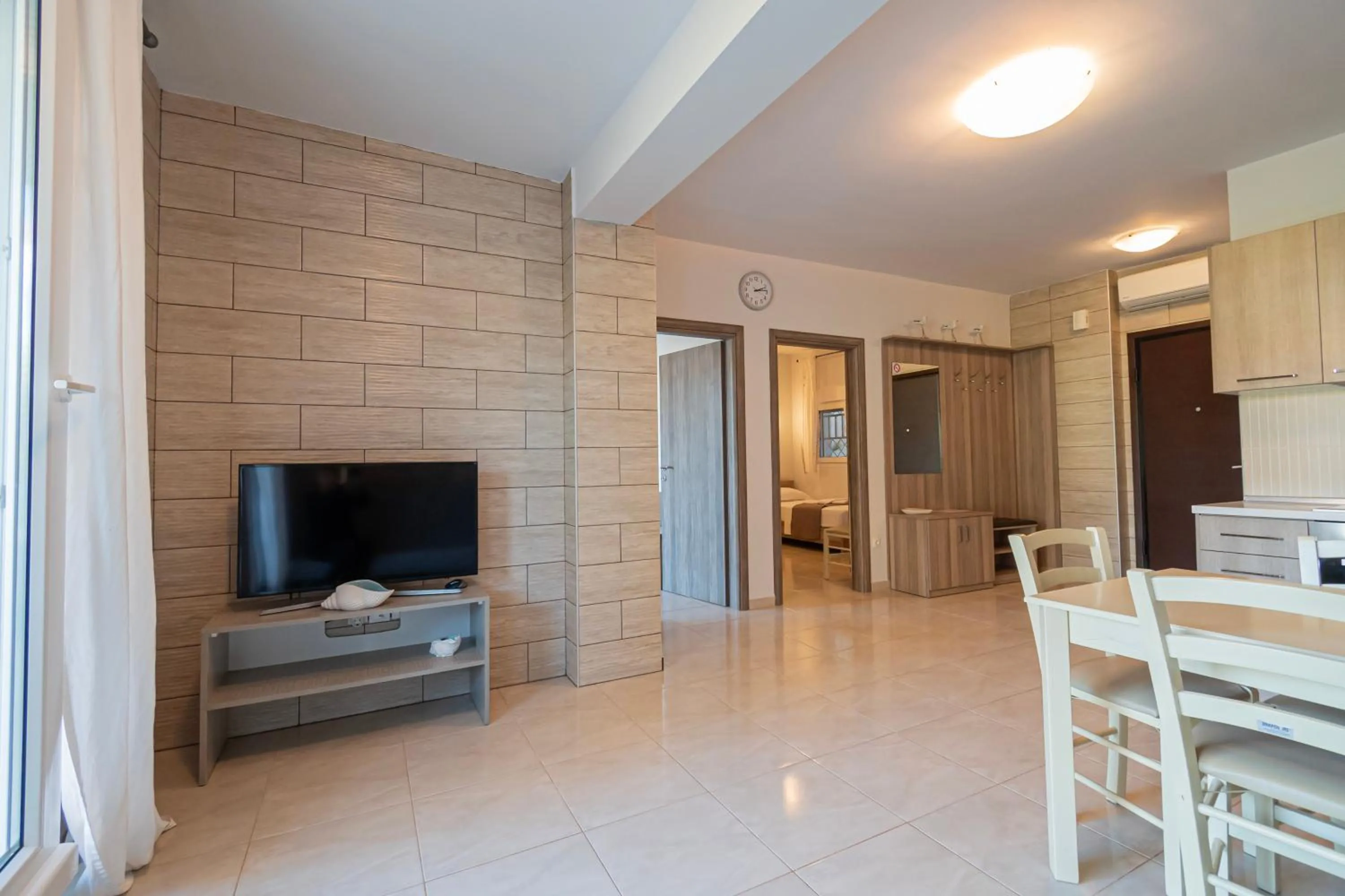 TV and multimedia in EllinFos Apartments