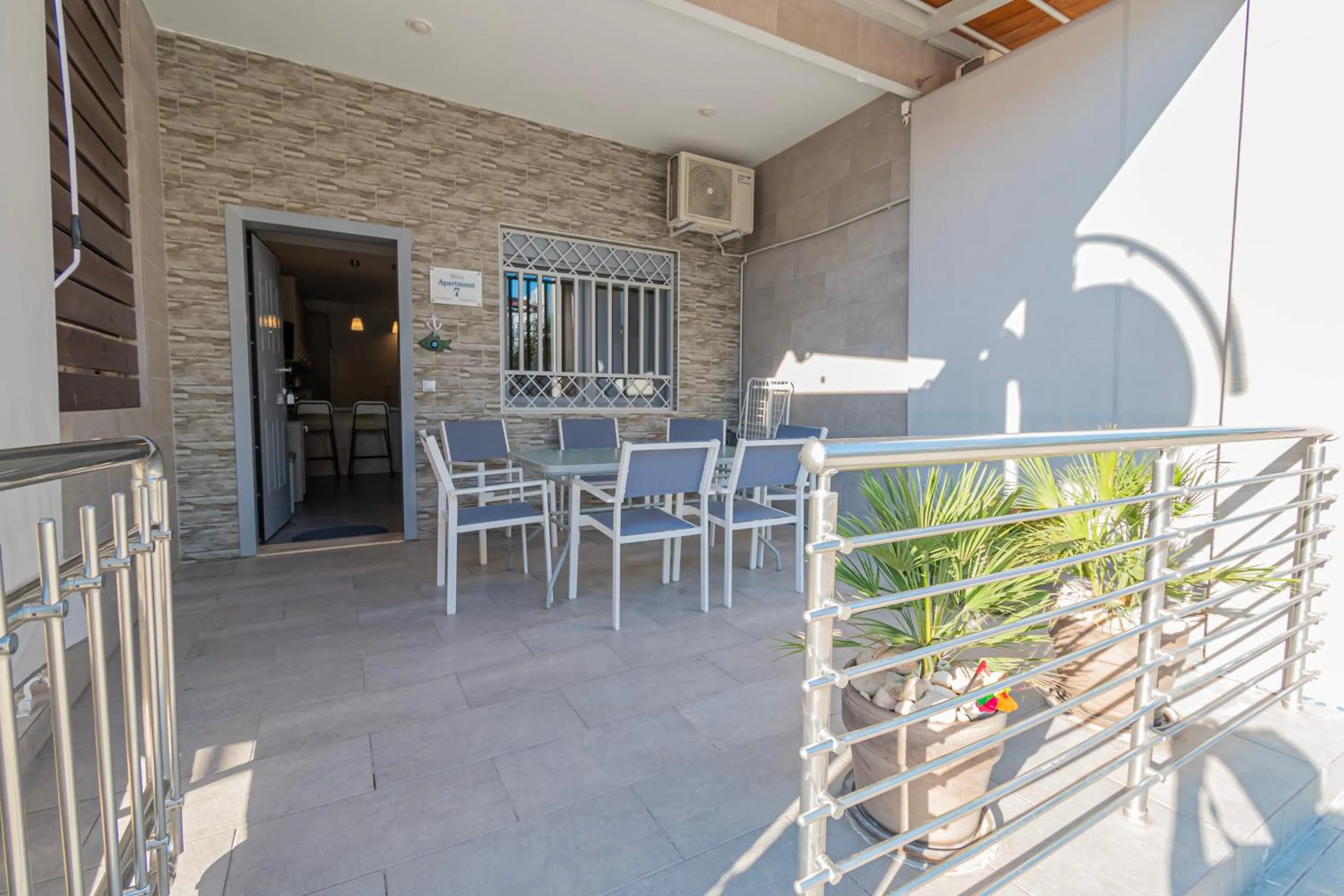 Balcony/Terrace in EllinFos Apartments