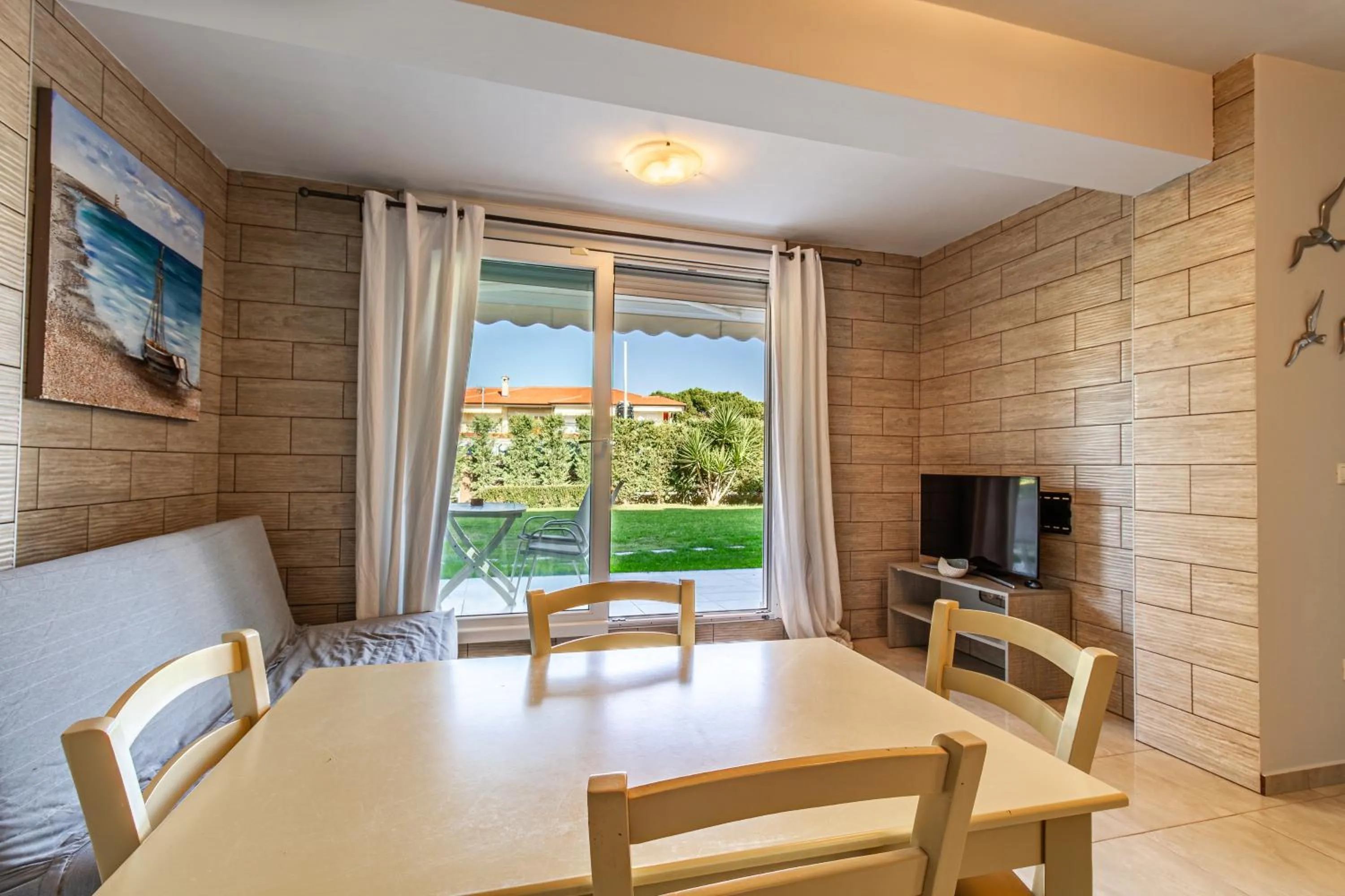 Seating area in EllinFos Apartments