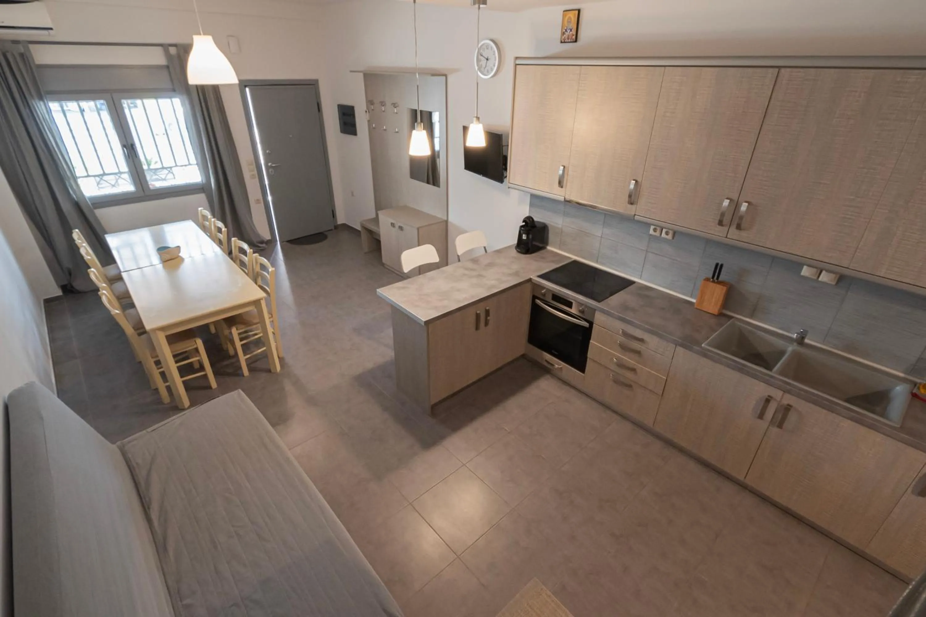TV and multimedia in EllinFos Apartments