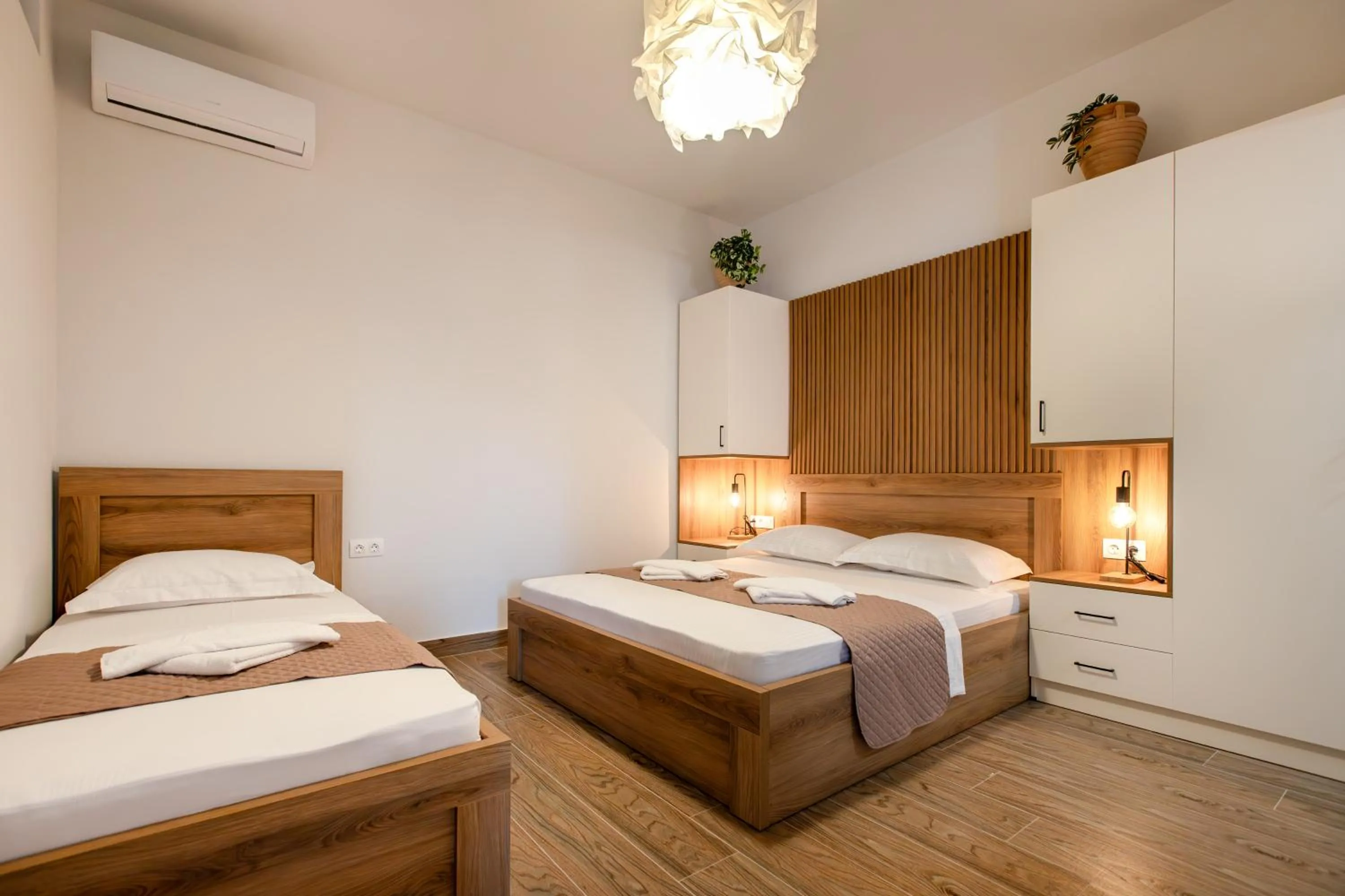 Bedroom, Bed in EllinFos Apartments
