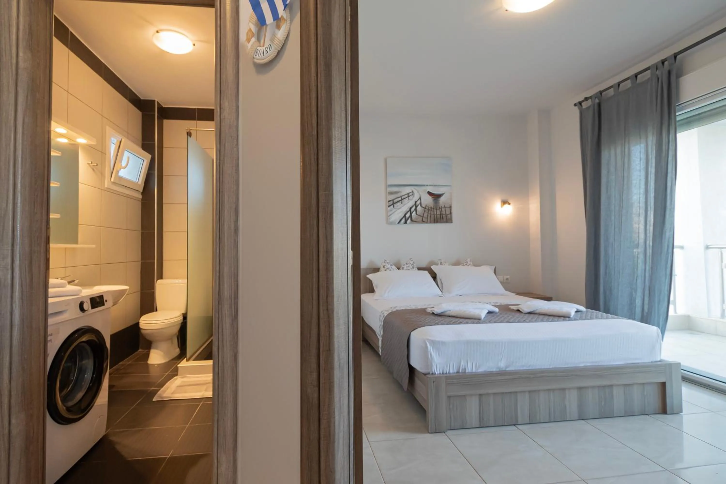 Bedroom, Bed in EllinFos Apartments