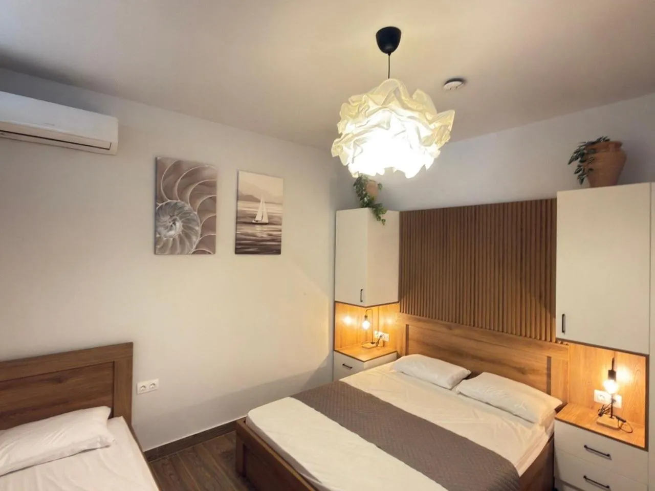 Bedroom, Bed in EllinFos Apartments