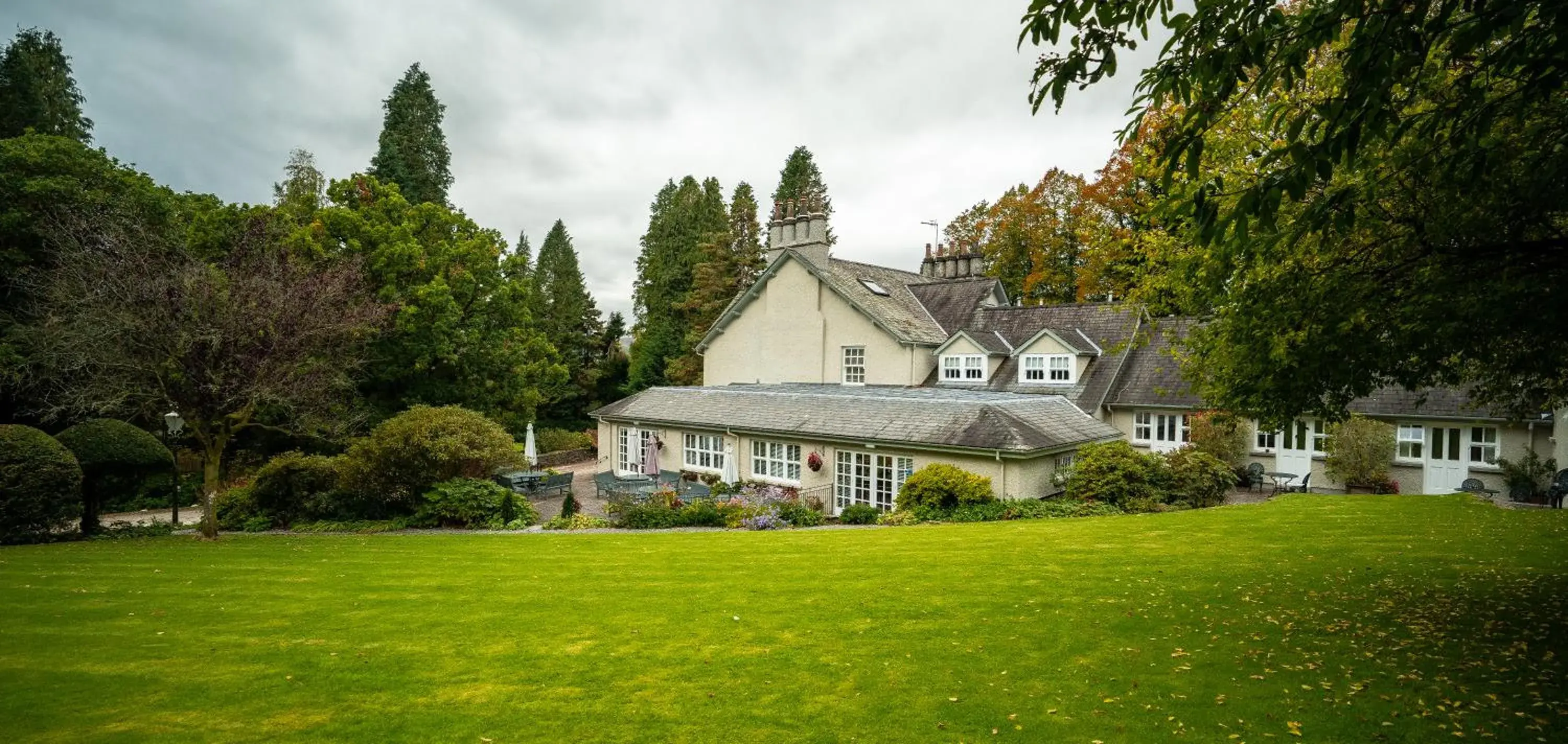 Property building in Briery Wood Hotel Property building in Briery Wood Hotel