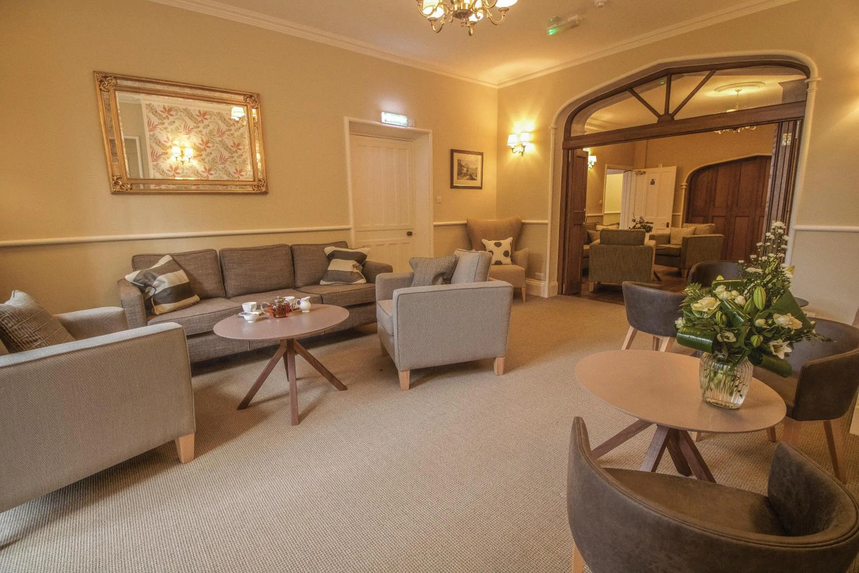Communal lounge/ TV room in Briery Wood Hotel