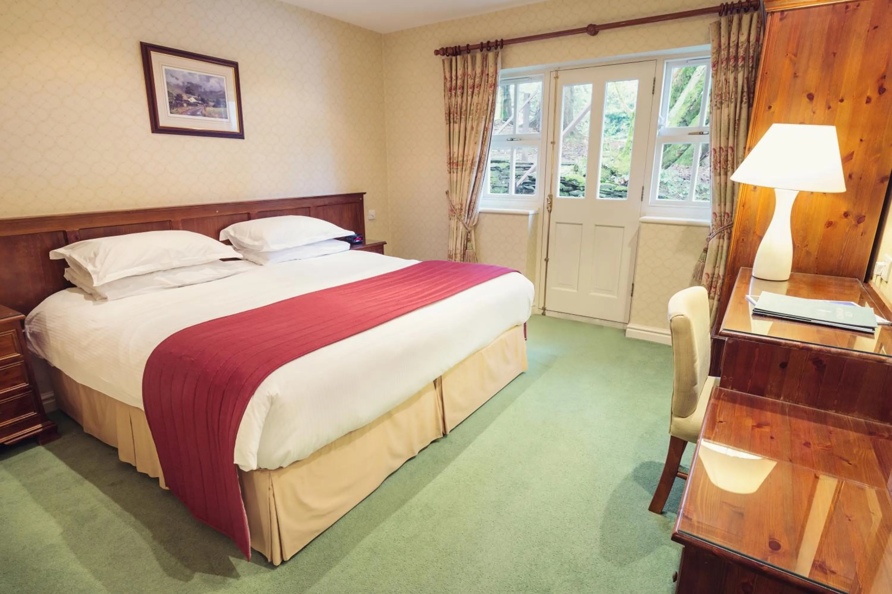 Bed in Briery Wood Hotel