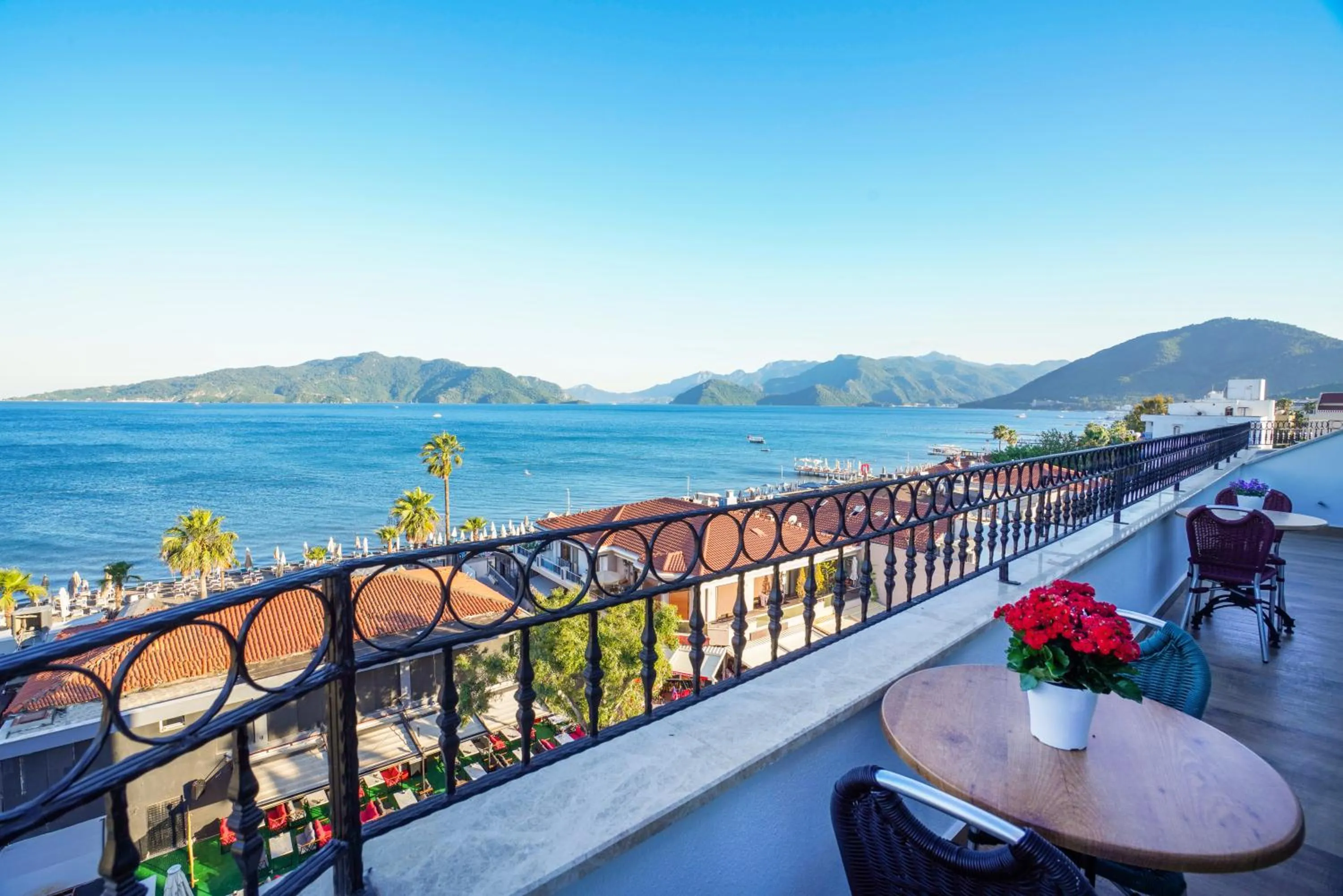 Balcony/Terrace in Aurasia Sea Side Hotel