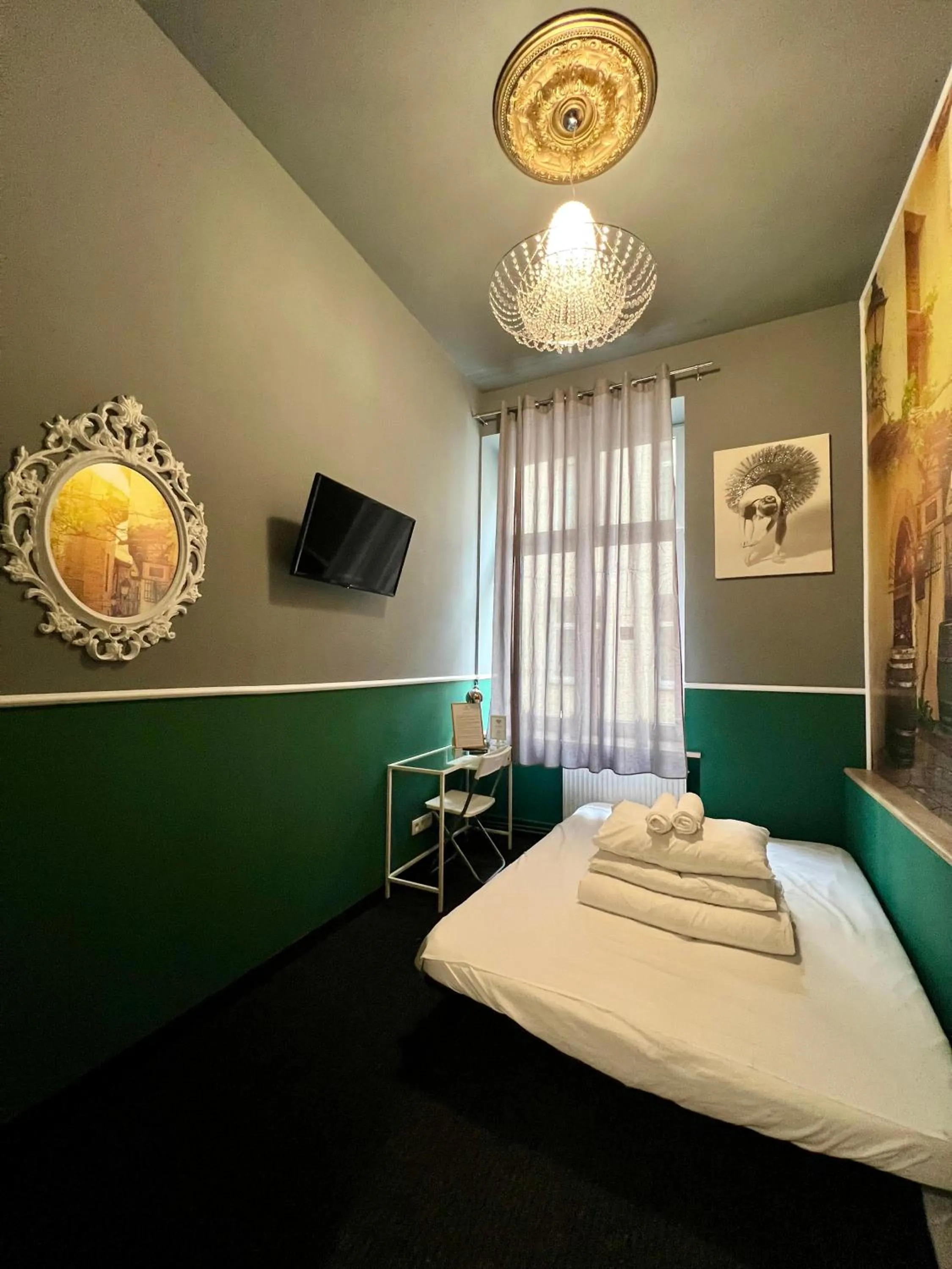Double Room in Royal Aparthotel Piotrkowska 116
