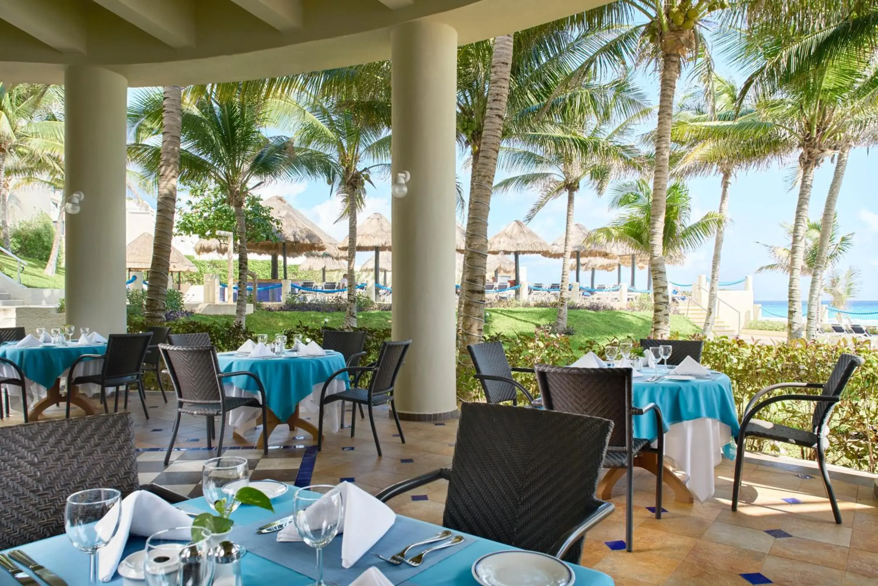 Restaurant/places to eat in Occidental Tucancún - All Inclusive Restaurant/places to eat in Occidental Tucancún - All Inclusive