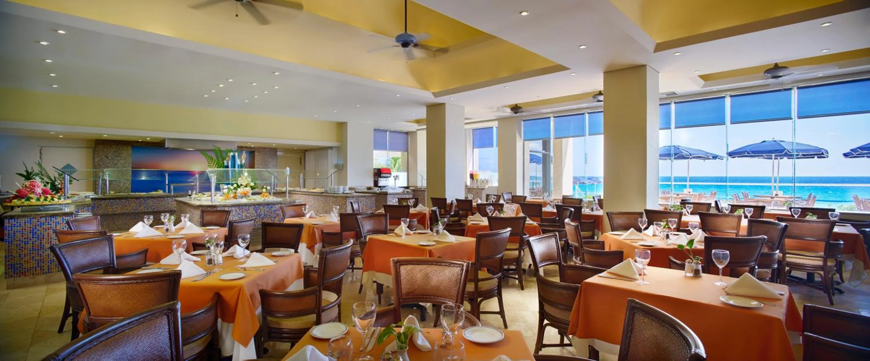 Restaurant/places to eat in Occidental Tucancún - All Inclusive