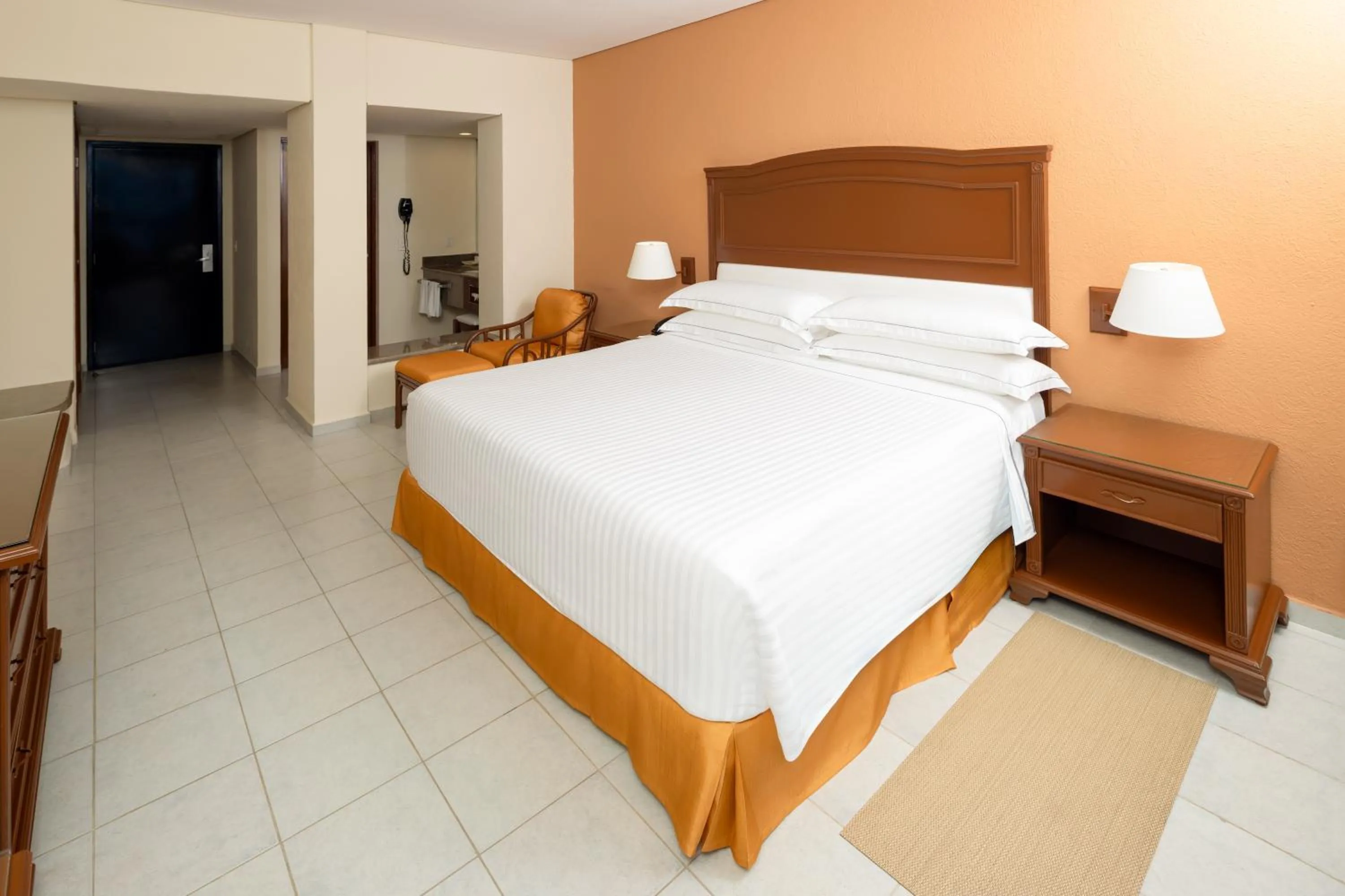 Bedroom, Bed in Occidental Tucancún - All Inclusive