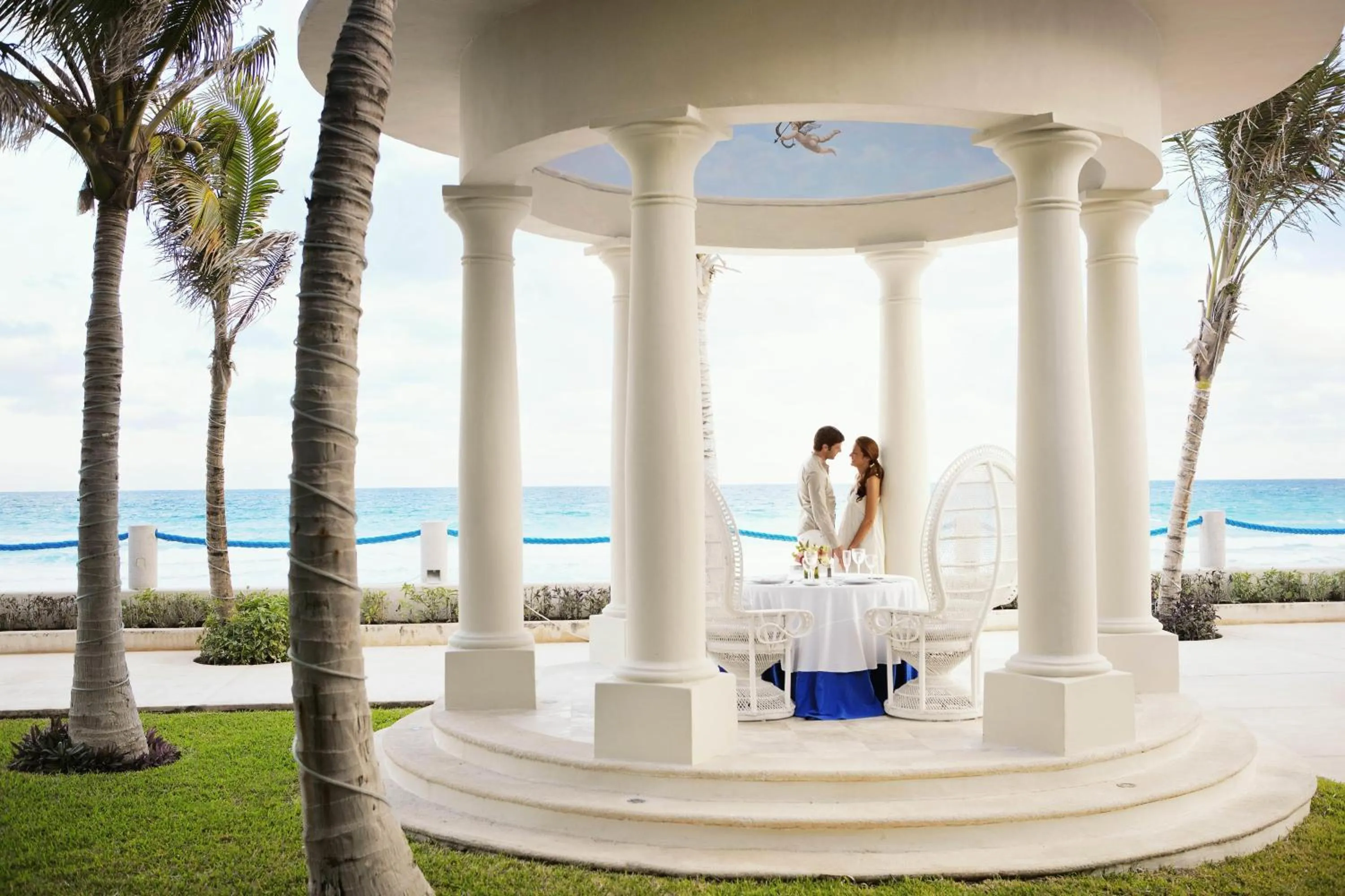 wedding in Occidental Tucancún - All Inclusive