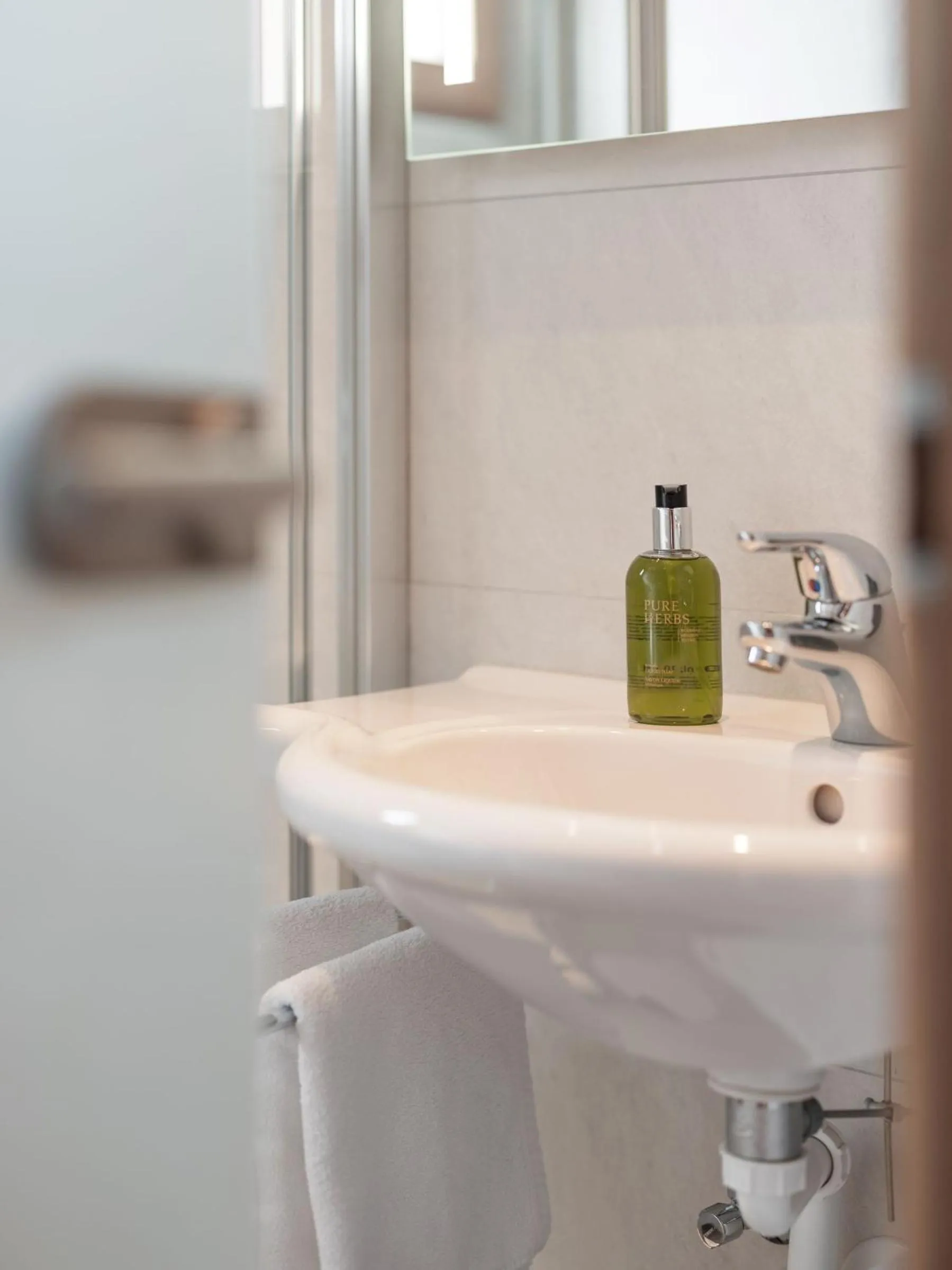 Photo of the whole room in Hotel Traube