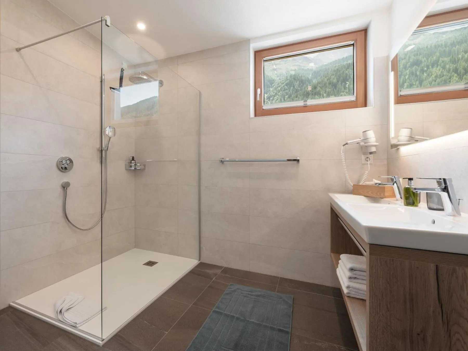 Bathroom in Hotel Traube