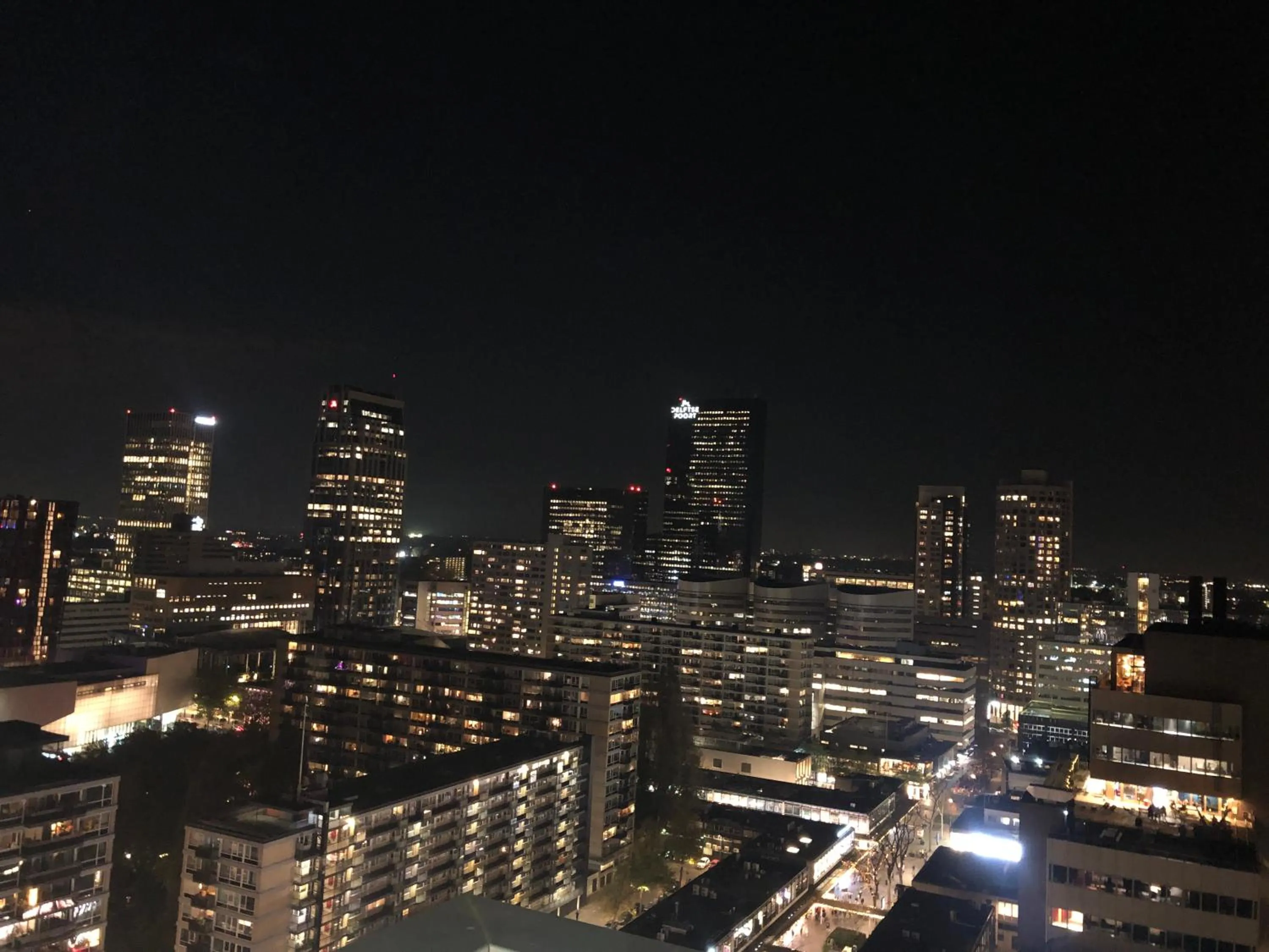 Night in Urban Residences Rotterdam