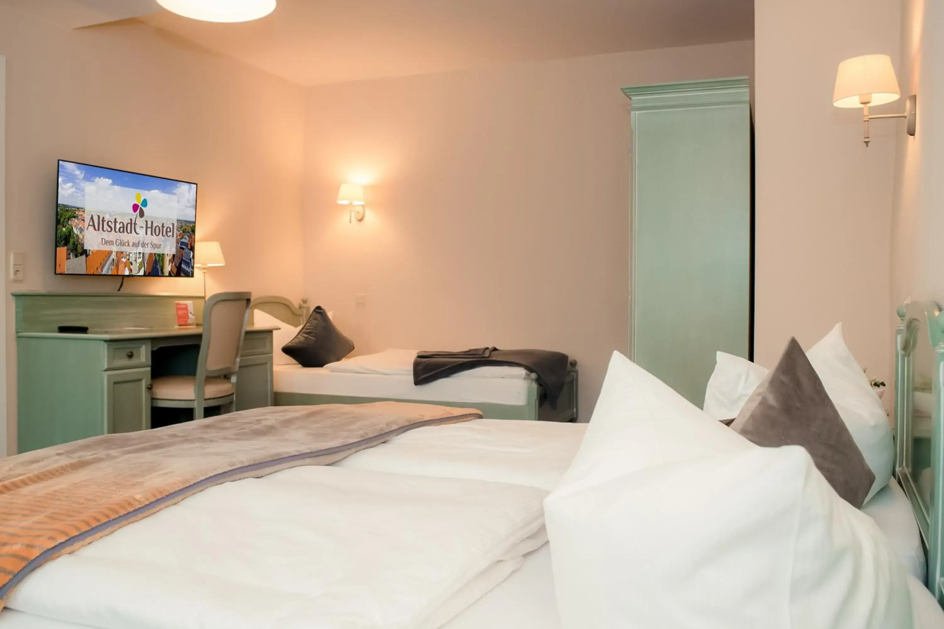 Triple Room in Altstadt-Hotel Triple Room in Altstadt-Hotel