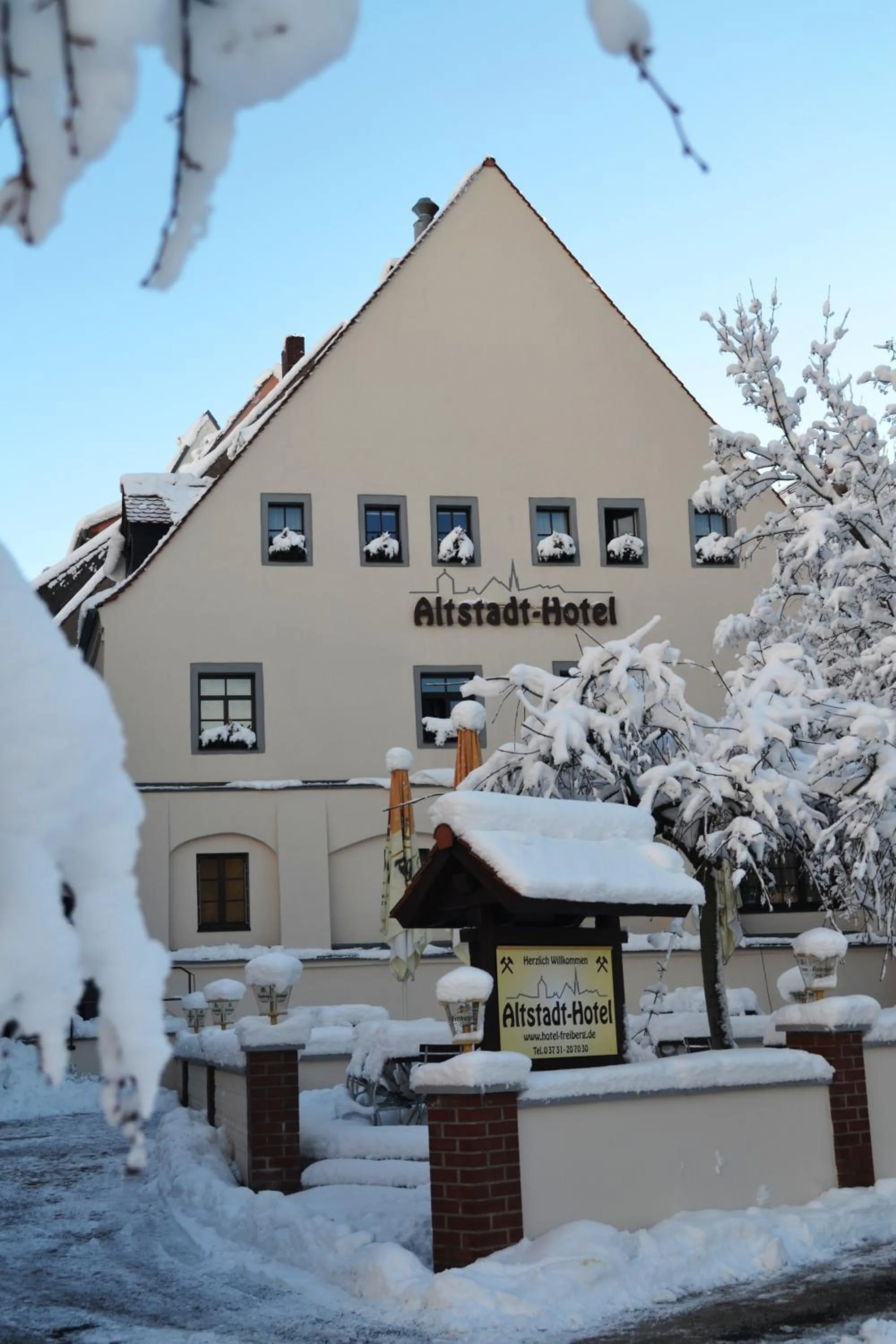 Facade/entrance in Altstadt-Hotel