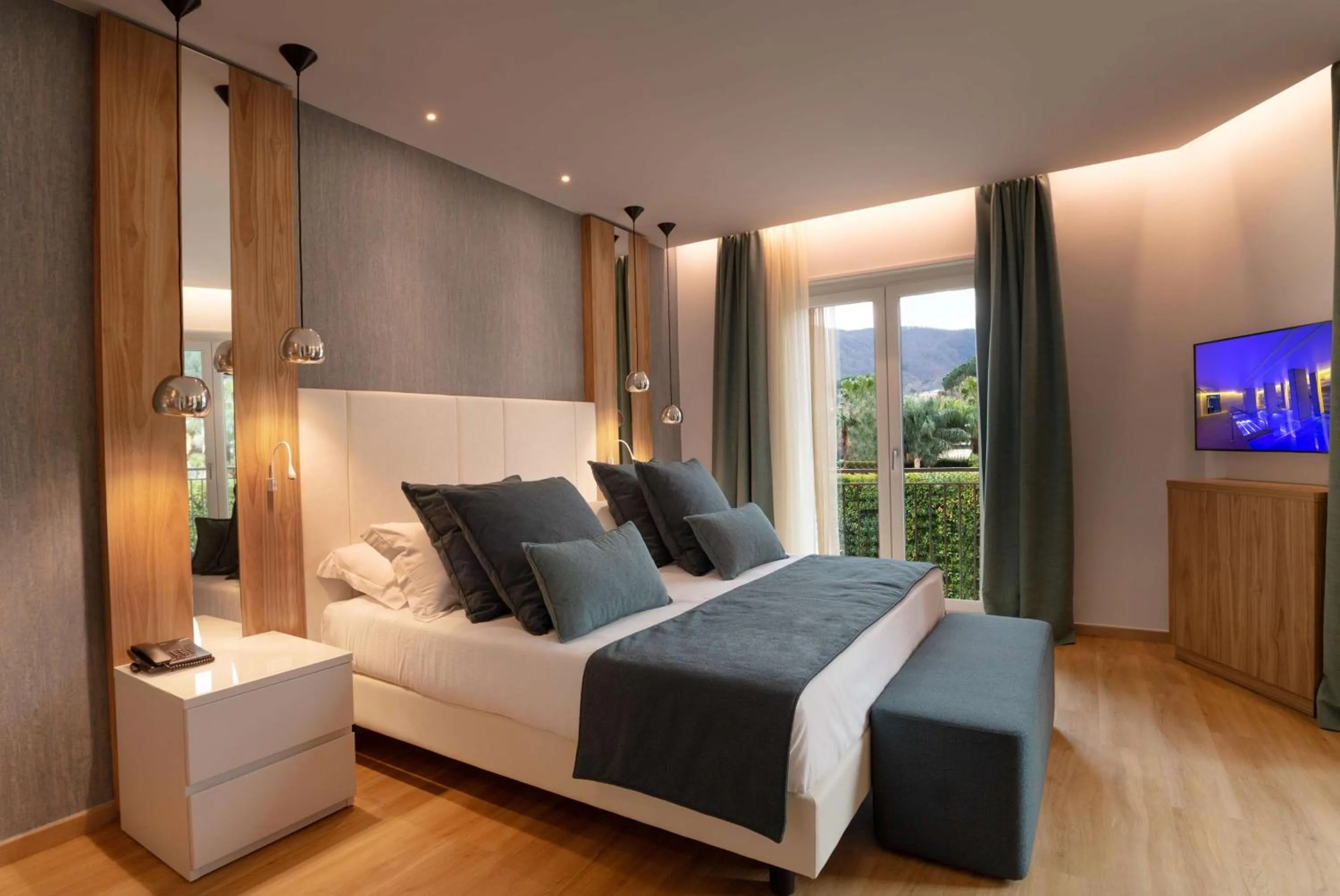 Photo of the whole room, Bed in San Severino Park Hotel & SPA, BW Signature Collection