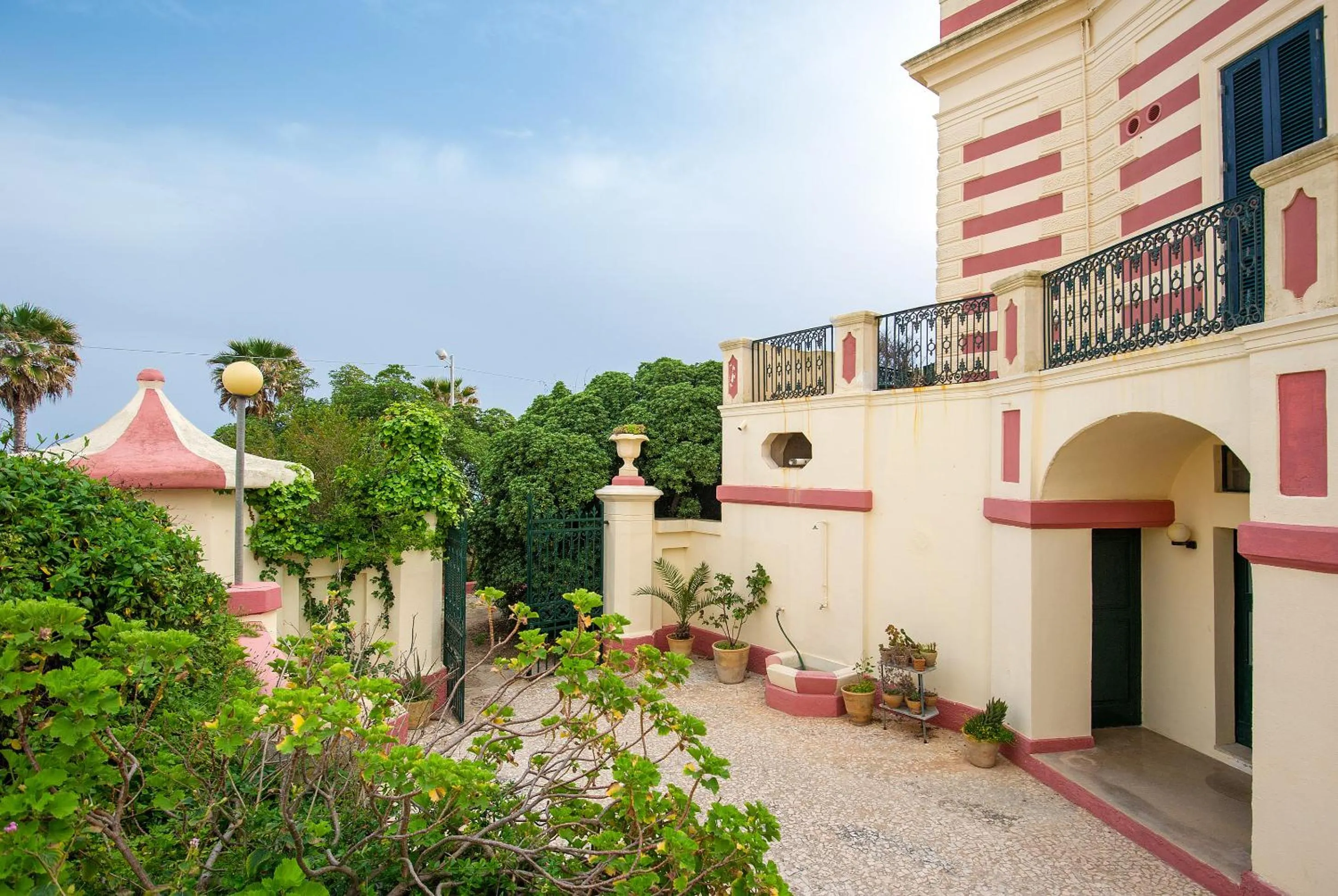 Property building in Villa La Meridiana - Caroli Hotels