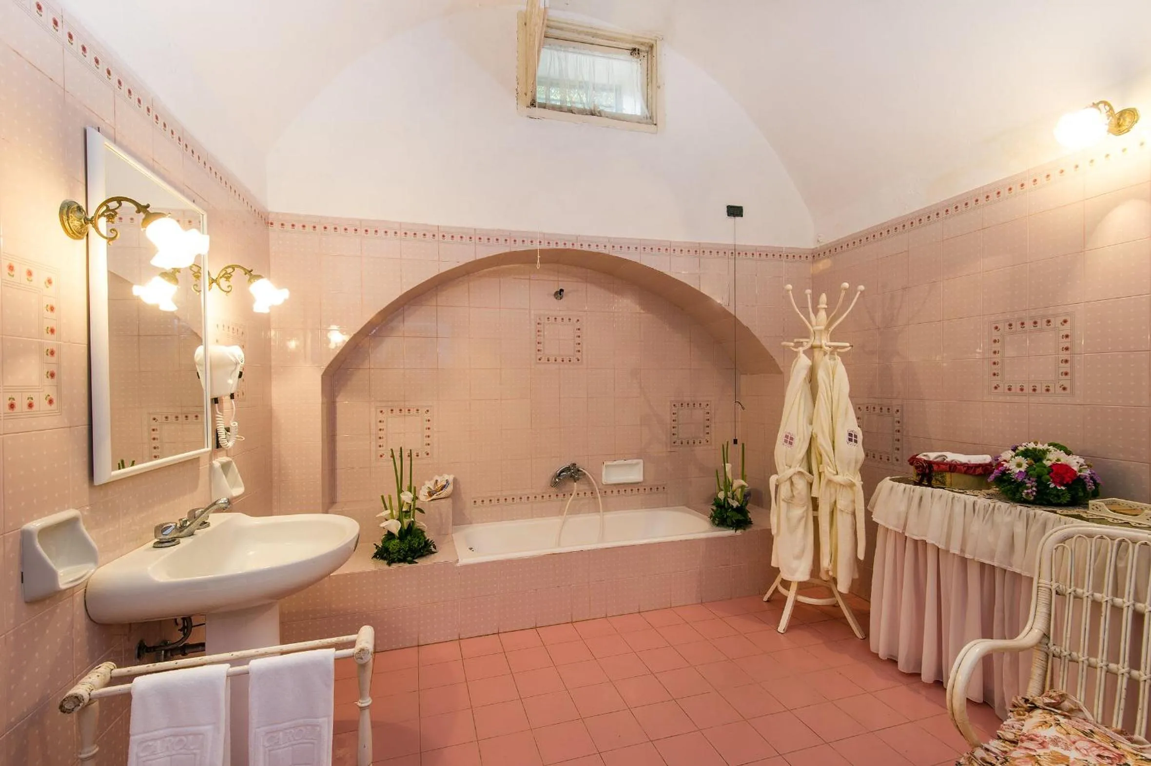 Bathroom in Villa La Meridiana - Caroli Hotels