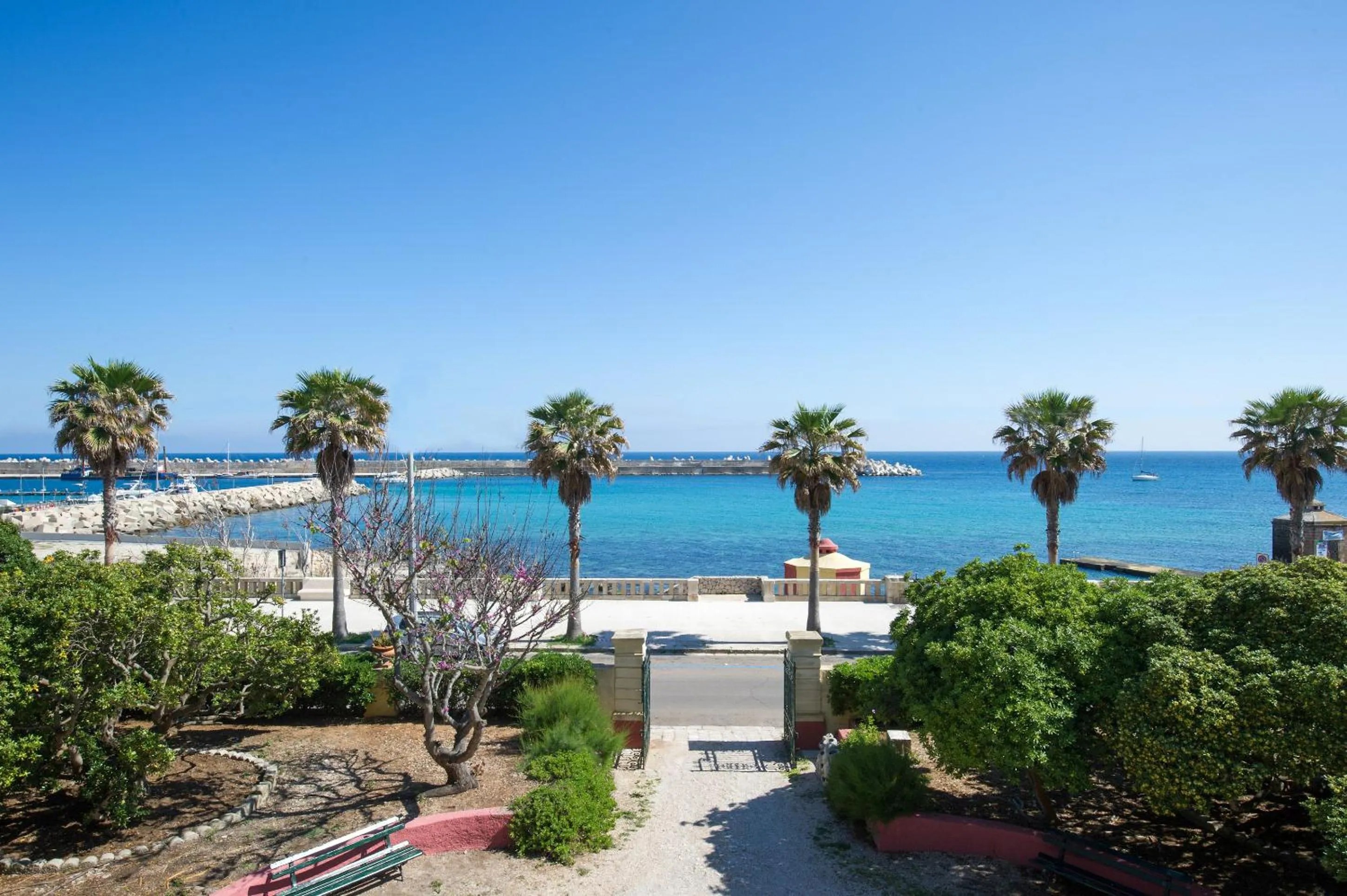 On site in Villa La Meridiana - Caroli Hotels