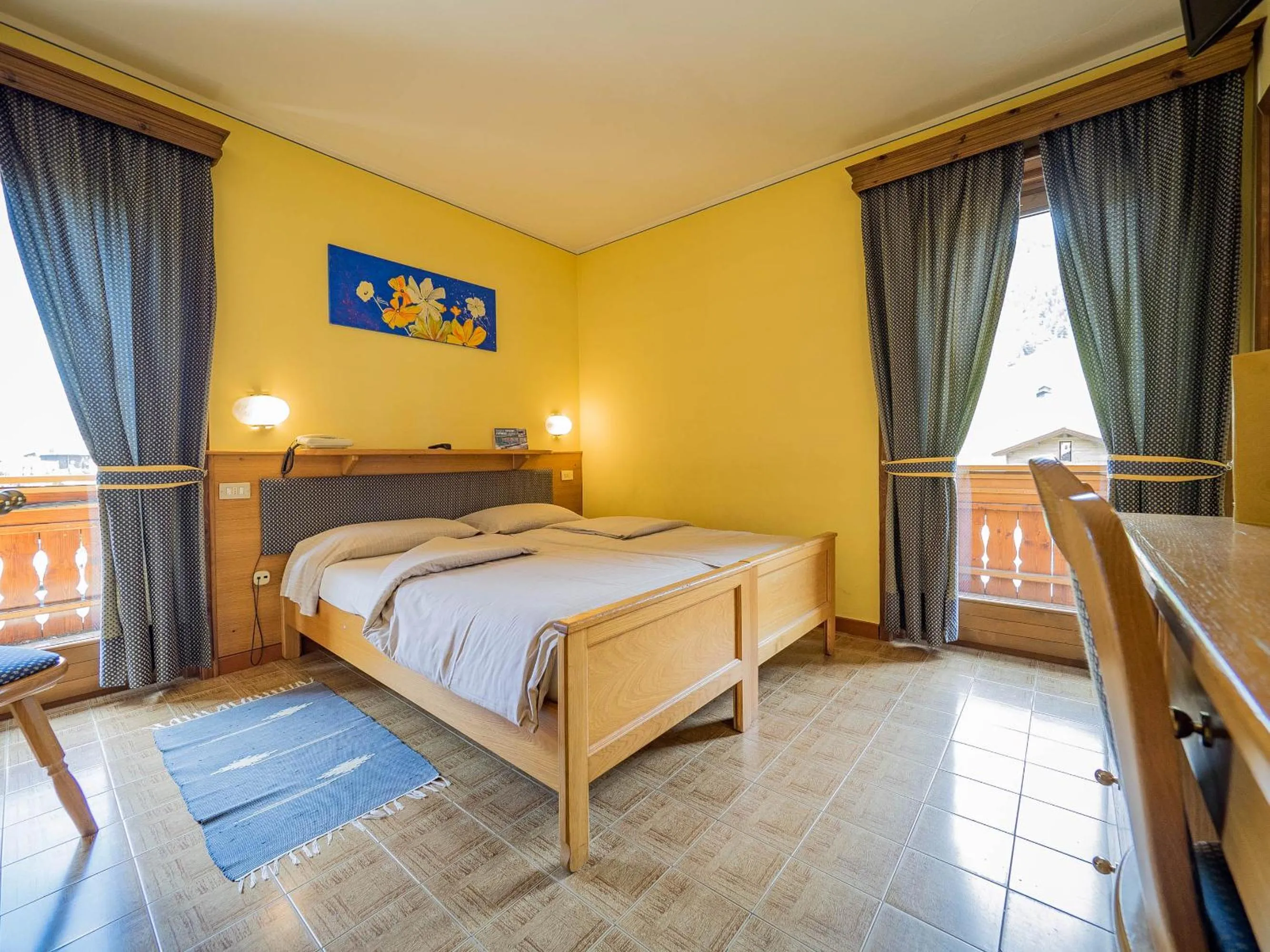 Bedroom, Bed in Hotel Baita della Luna