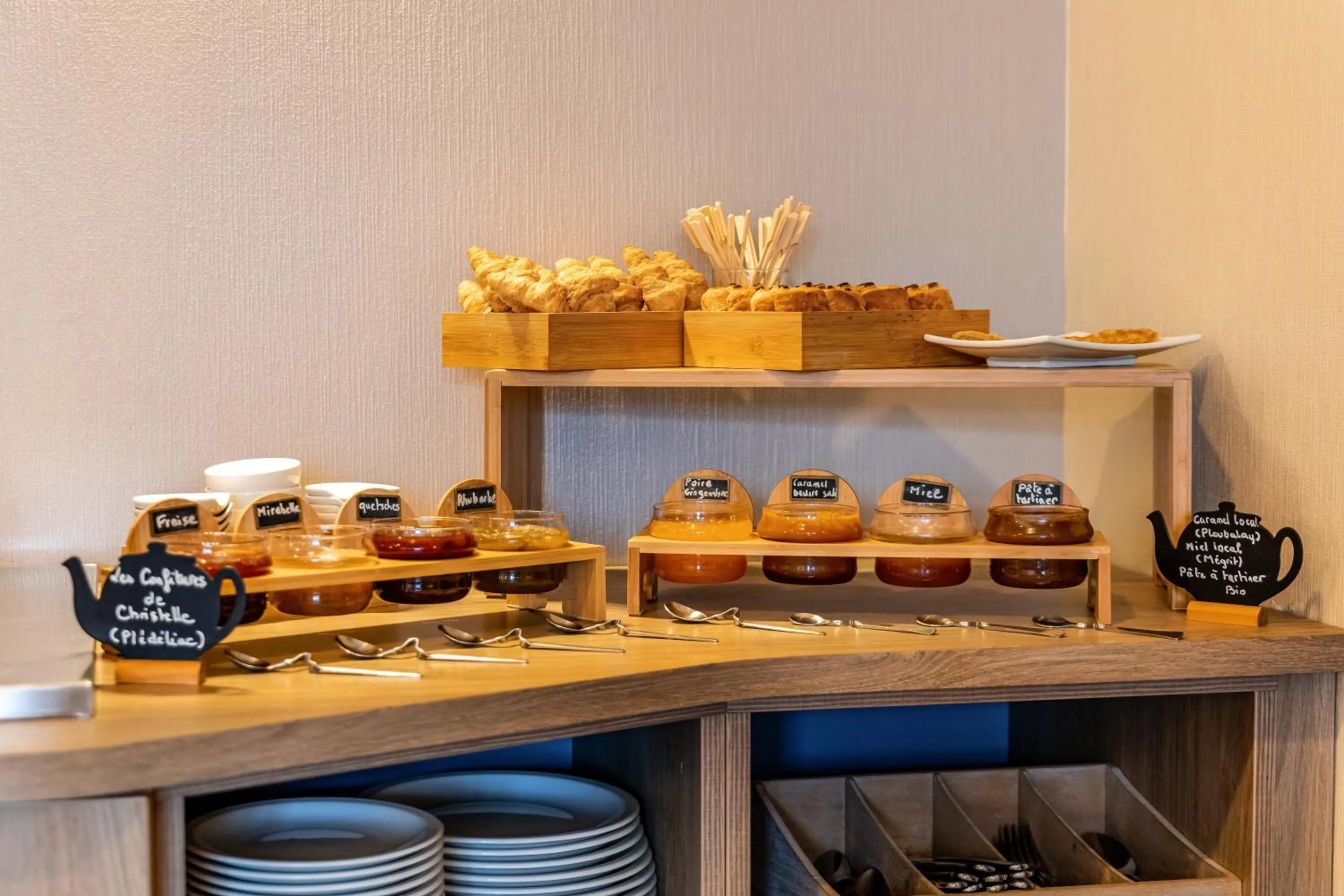 Breakfast in Le Bon Cap