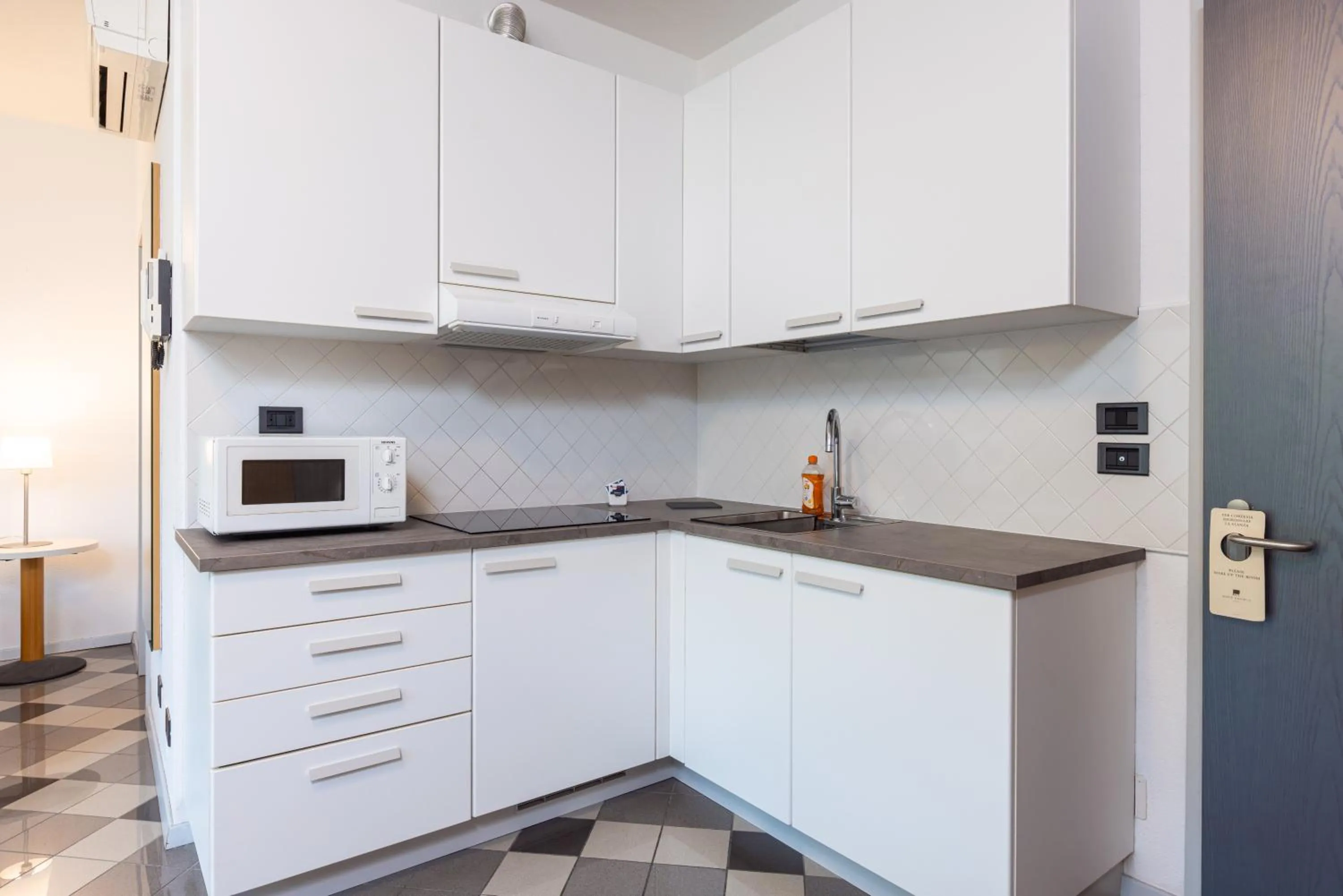 Kitchen or kitchenette in Piazzi House