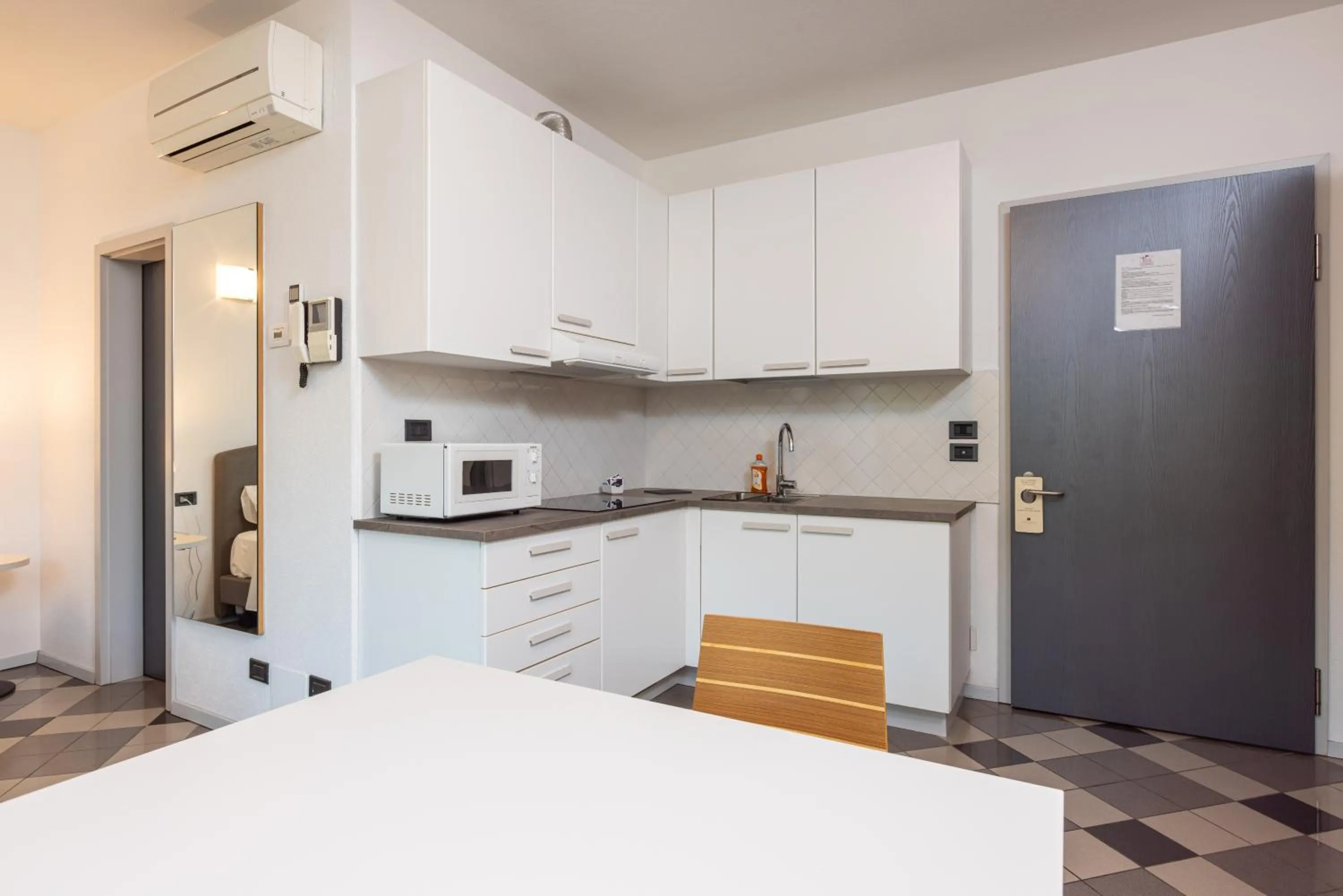 Kitchen or kitchenette in Piazzi House