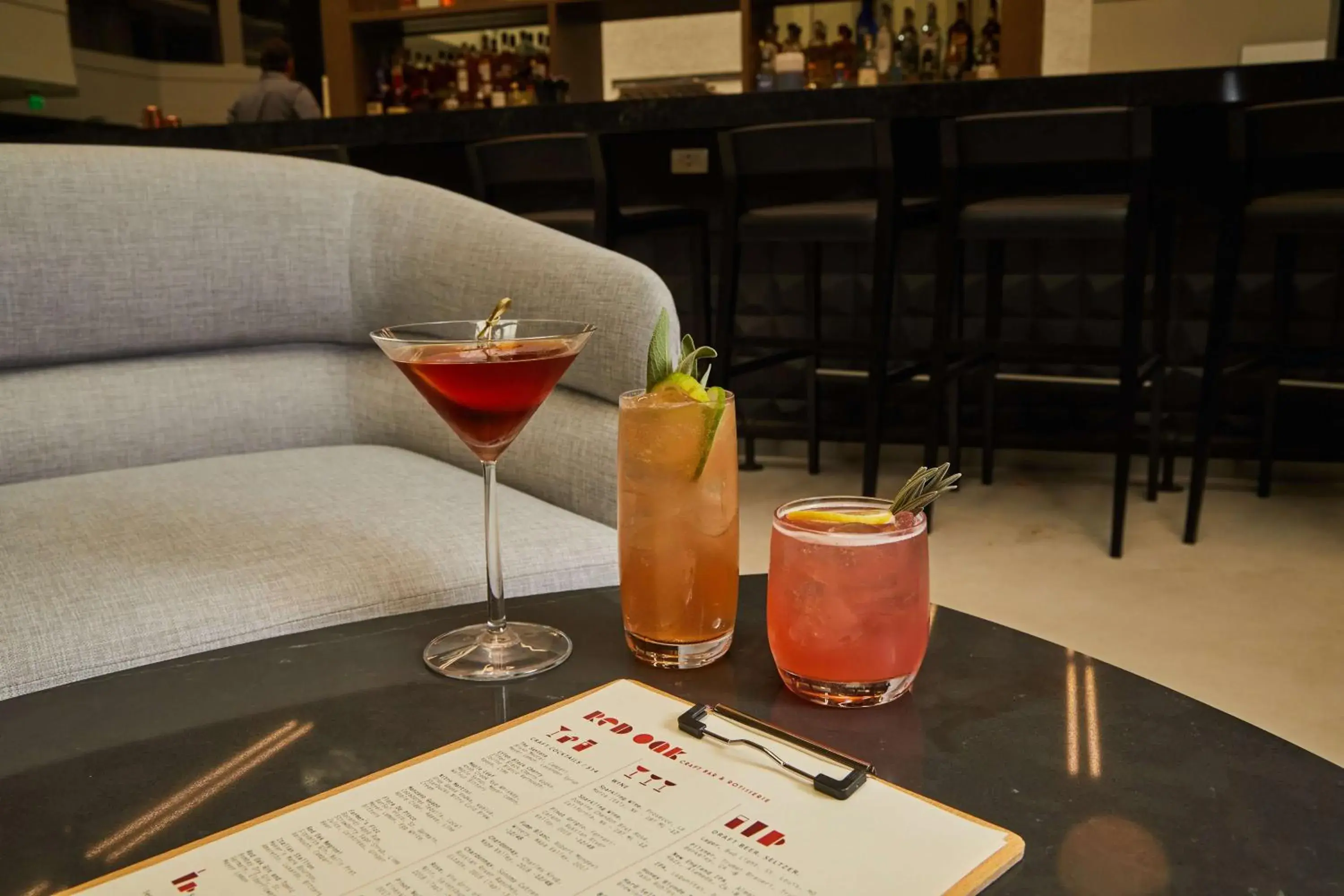 Lounge or bar in Embassy Suites by Hilton San Rafael Marin County Lounge or bar in Embassy Suites by Hilton San Rafael Marin County