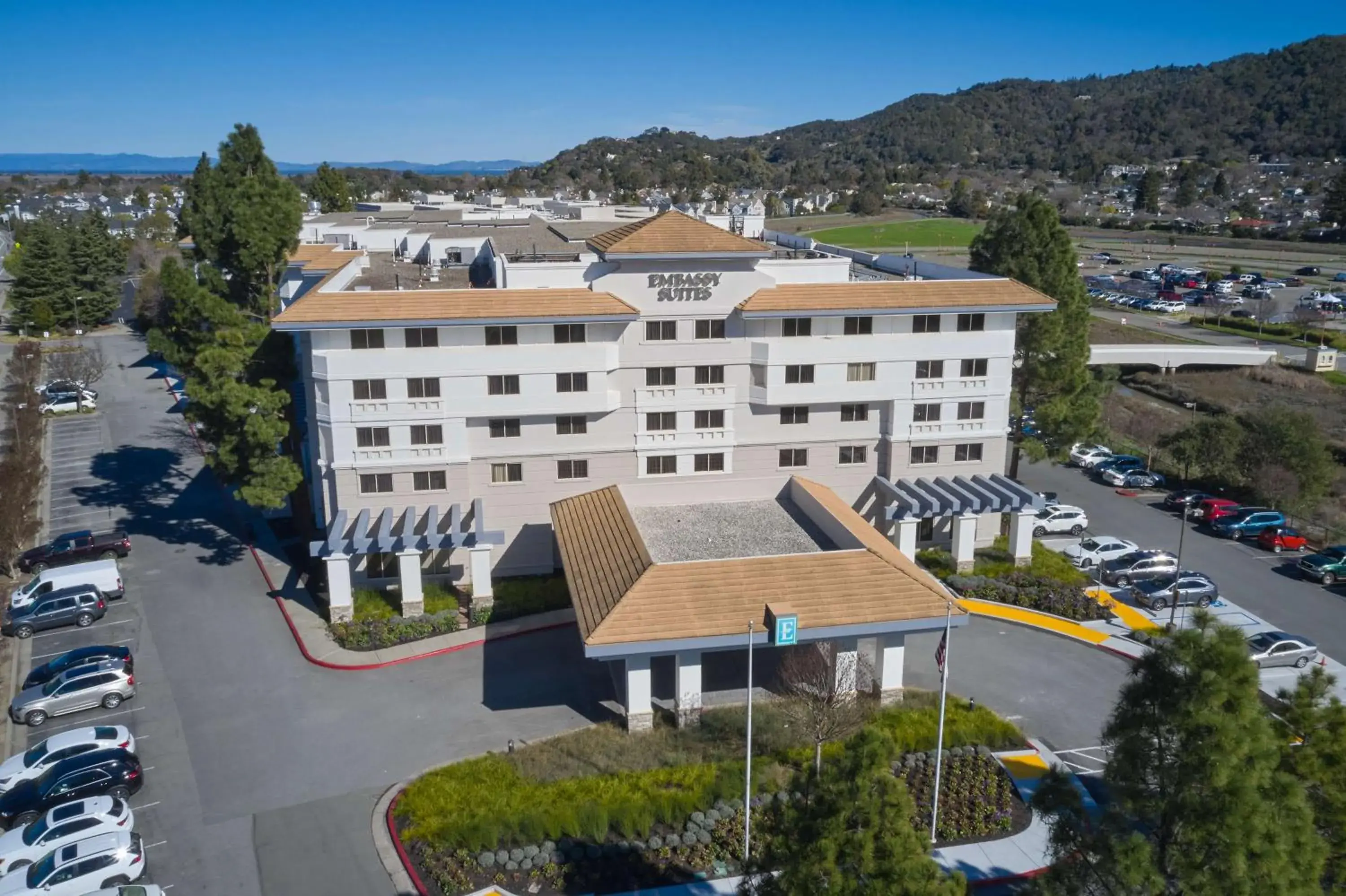 Property building in Embassy Suites by Hilton San Rafael Marin County Property building in Embassy Suites by Hilton San Rafael Marin County