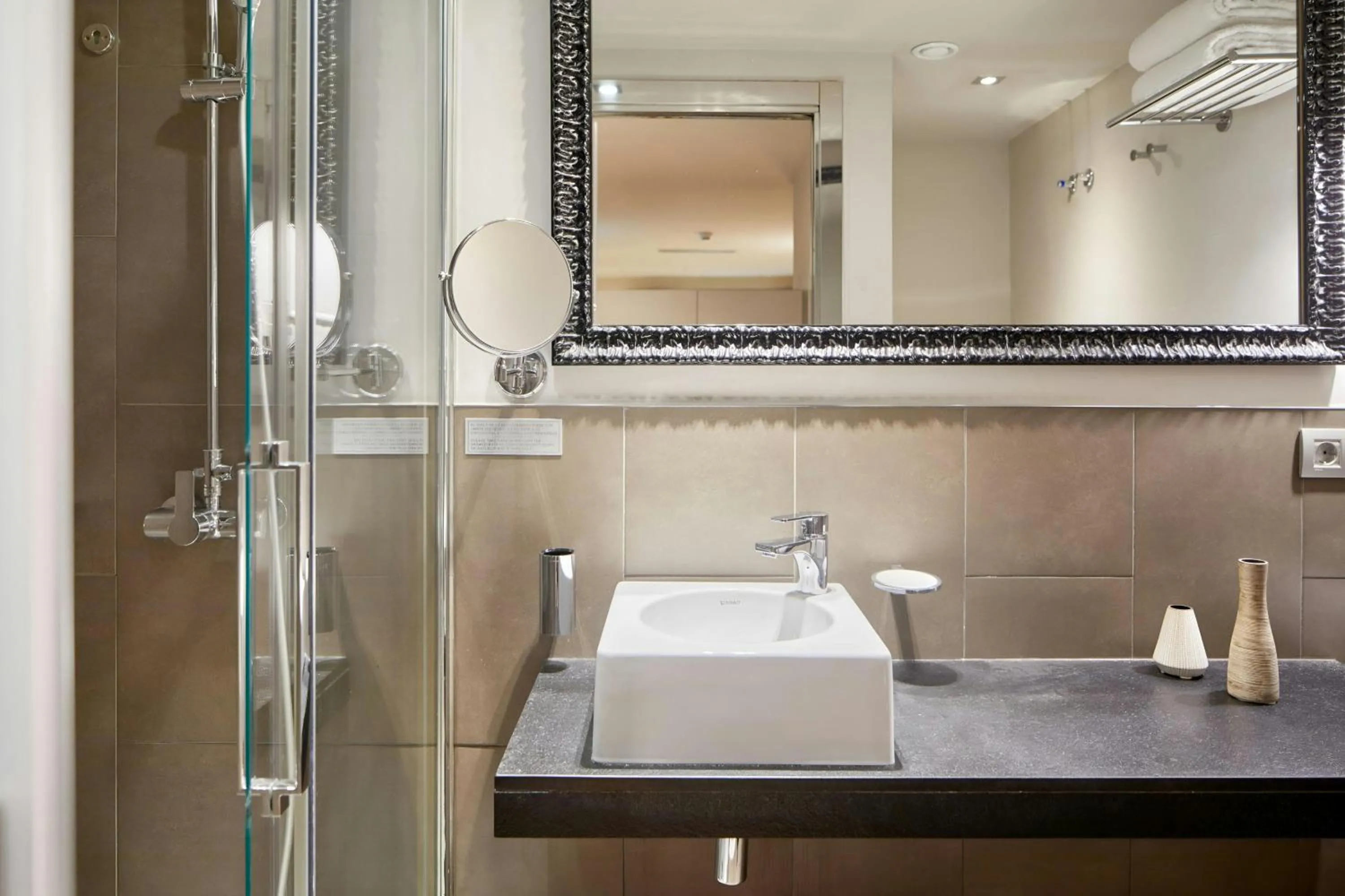 Bathroom in Hotel Vasanta