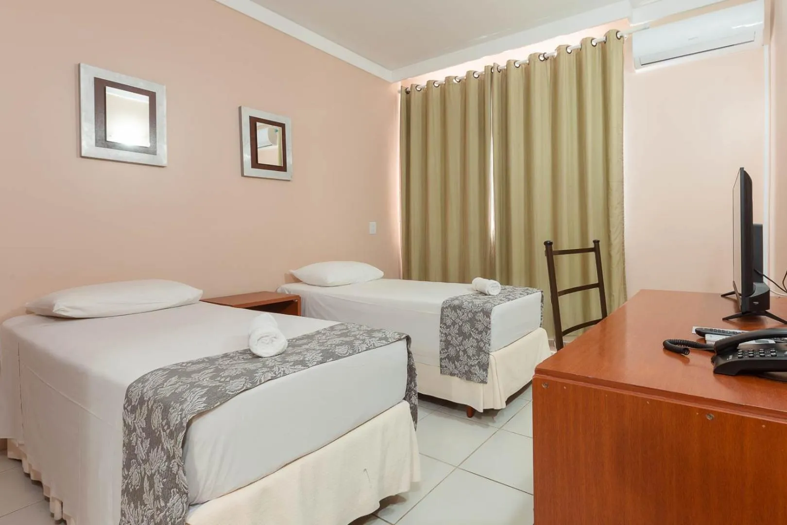 Bed in Rede Andrade Cecomtur