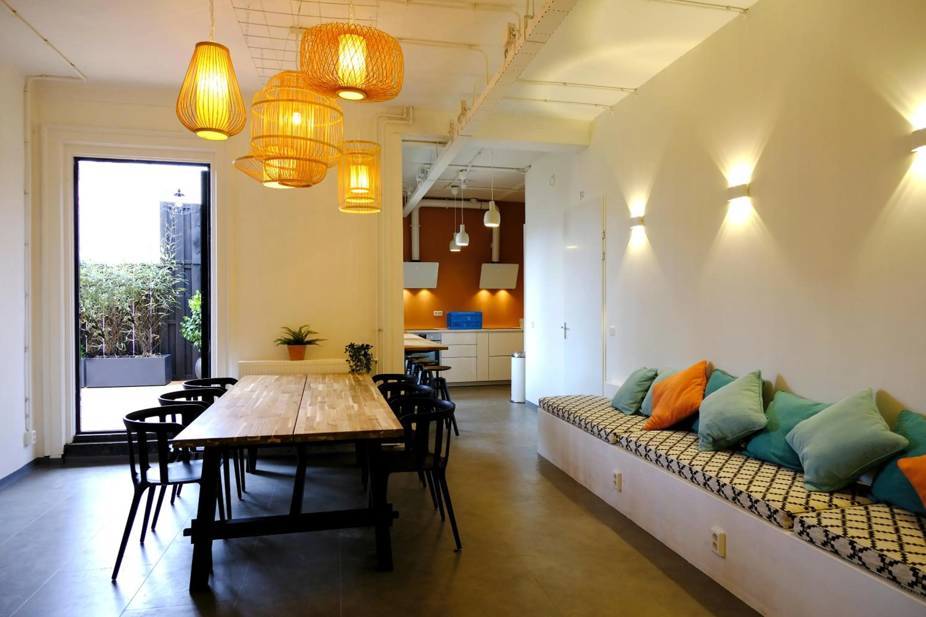 Family Room with Private Bathroom in Pink Flamingo Boutique Hostel
