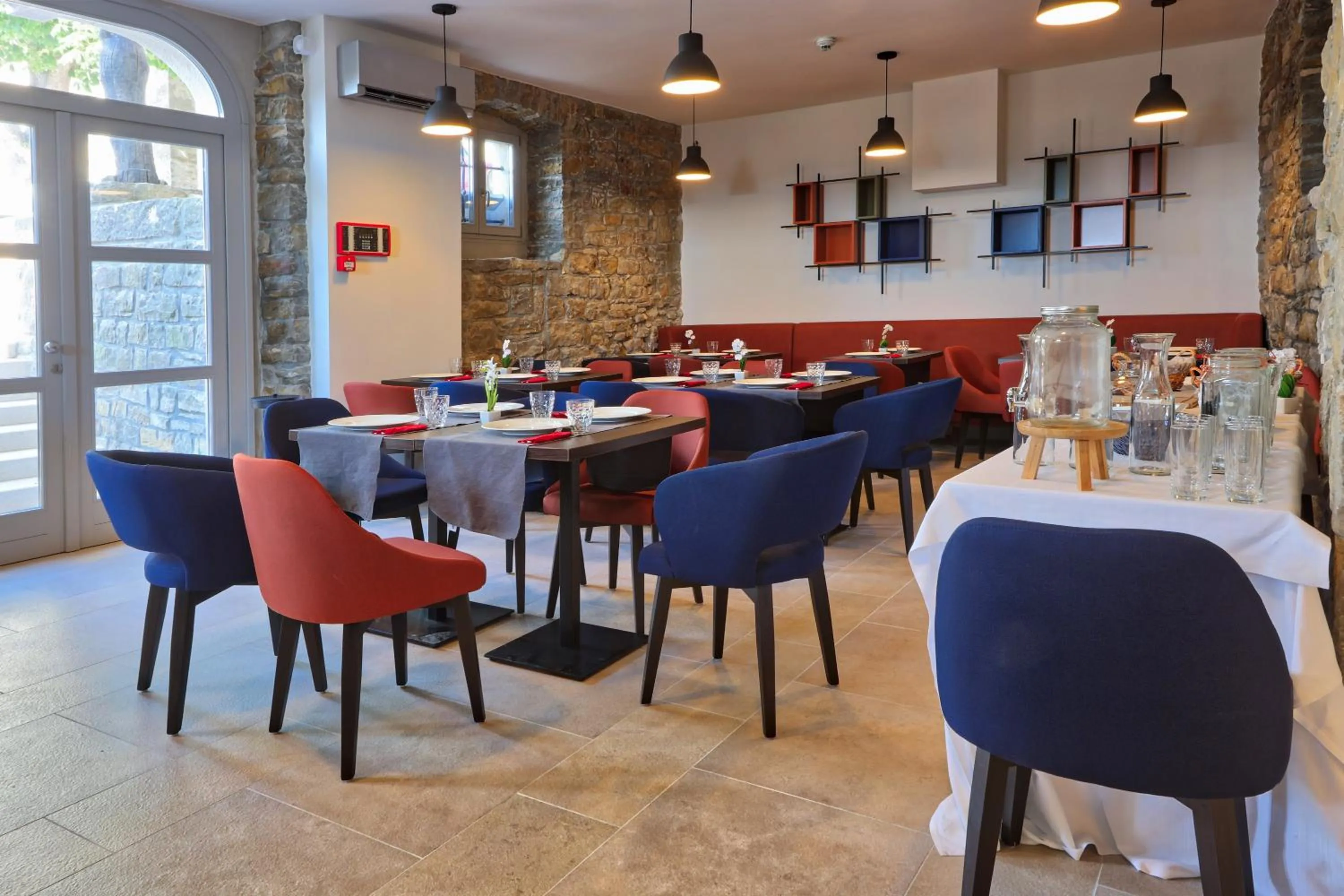 Restaurant/places to eat in B&B Artegnana 1798