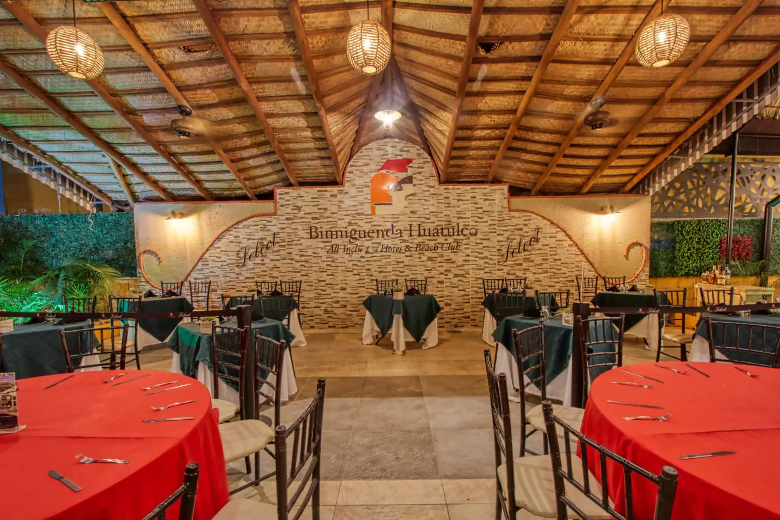 Restaurant/places to eat in Binniguenda Huatulco & Beach Club Restaurant/places to eat in Binniguenda Huatulco & Beach Club