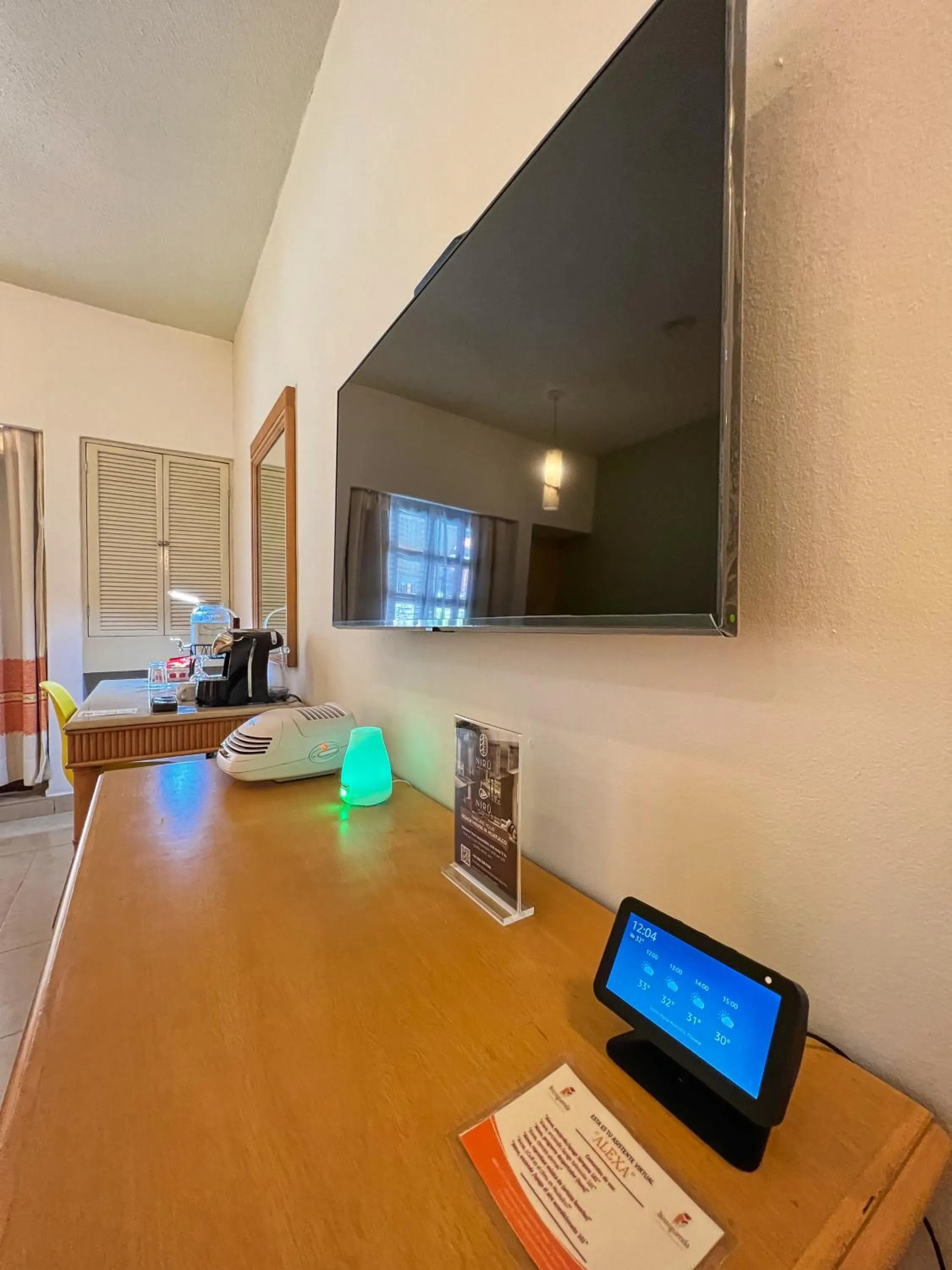 TV and multimedia in Binniguenda Huatulco & Beach Club