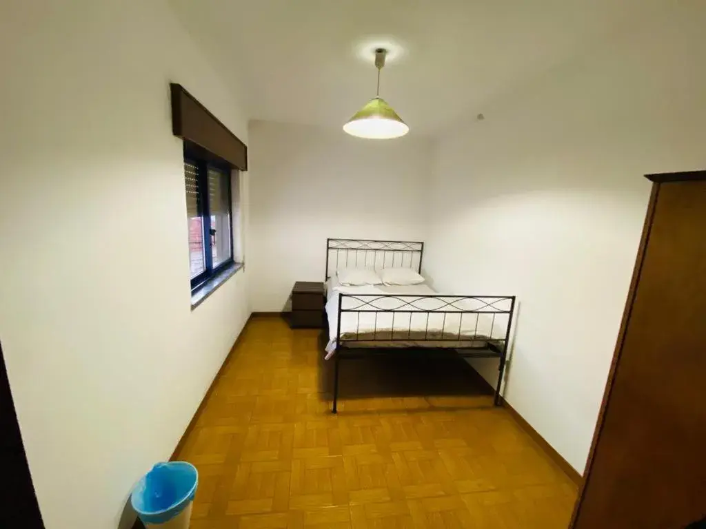 Double Room with Private Bathroom in Come Inn Sesimbra Double Room with Private Bathroom in Come Inn Sesimbra