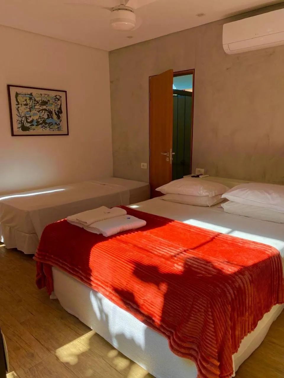 Bedroom, Bed in Pousada Armação de Camburi