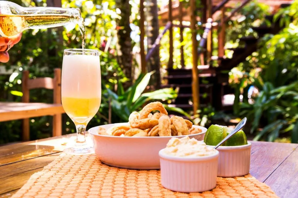 Food and drinks in Pousada Armação de Camburi
