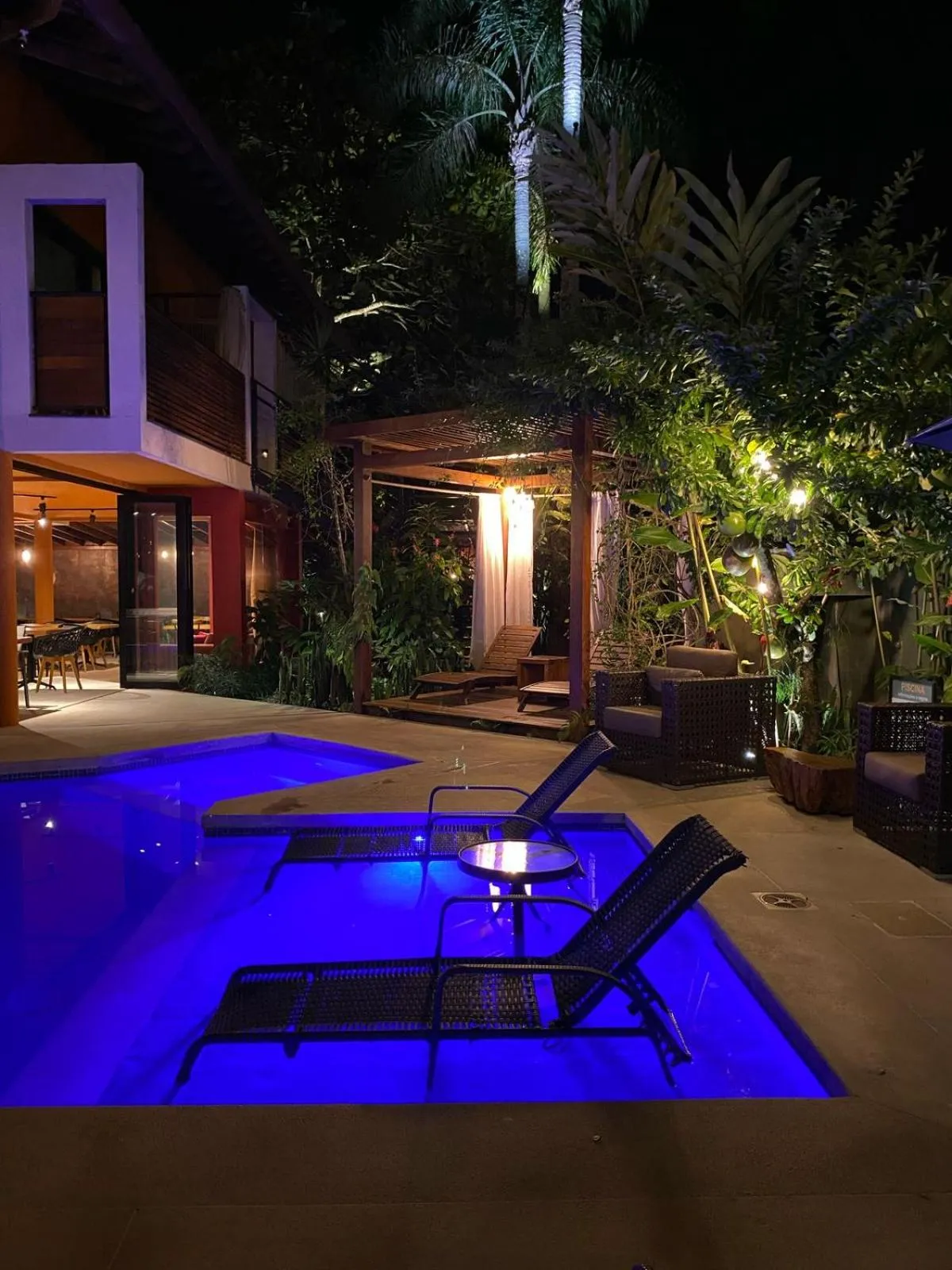 Swimming pool in Pousada Armação de Camburi