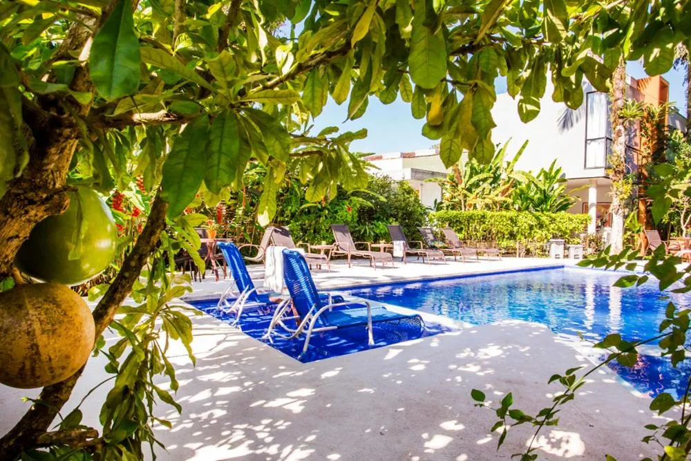 Swimming pool in Pousada Armação de Camburi