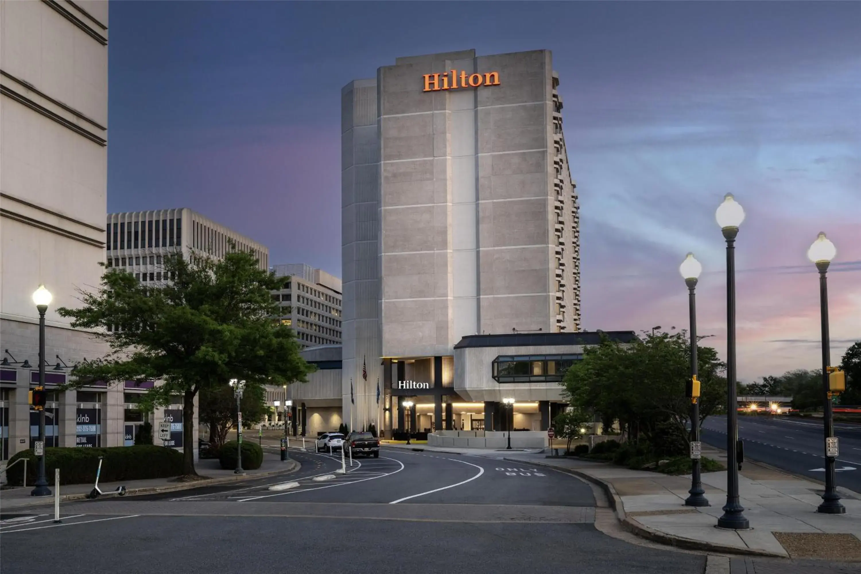 Property building in Hilton Arlington National Landing Property building in Hilton Arlington National Landing