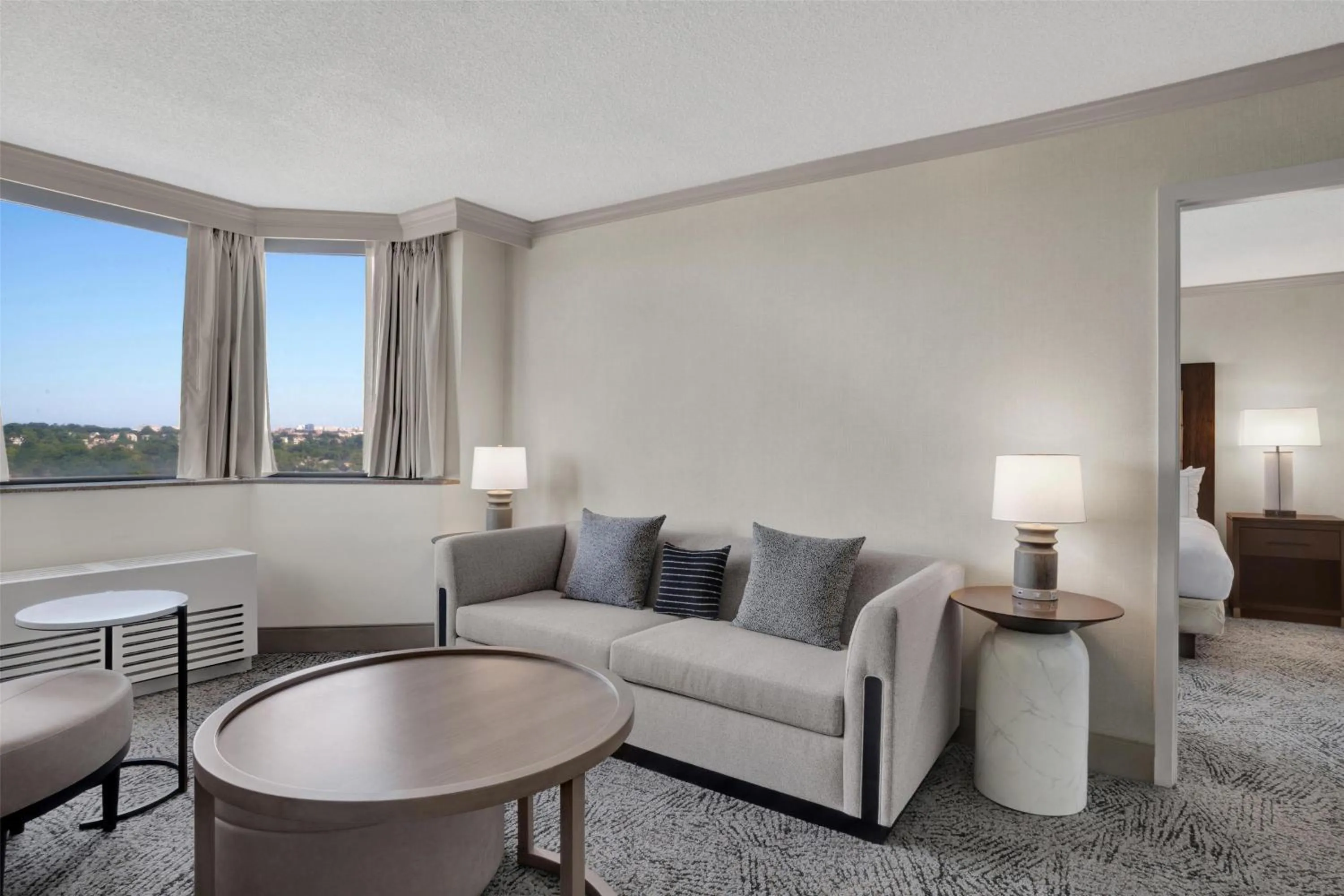 Living room in Hilton Arlington National Landing