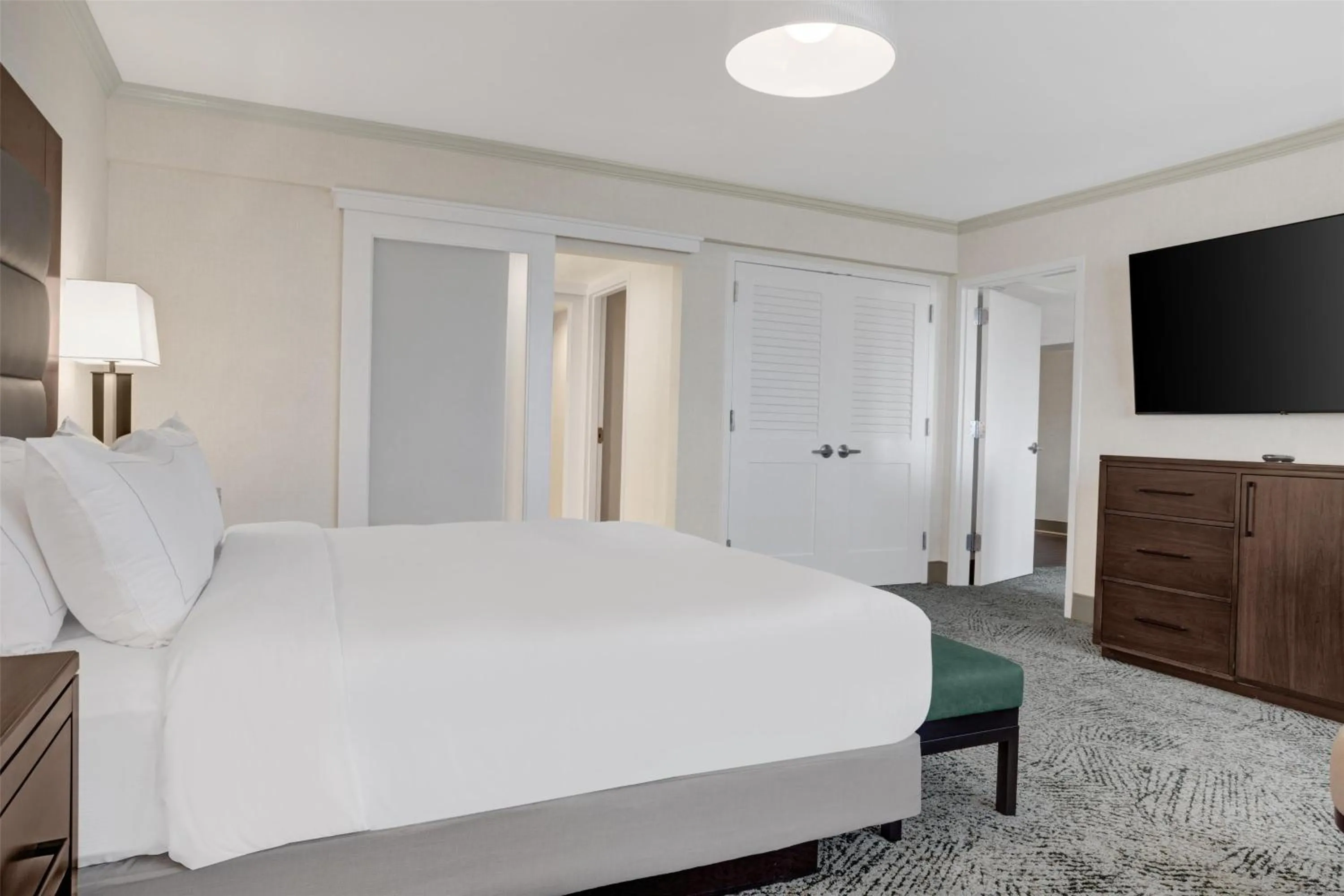 Bed in Hilton Arlington National Landing