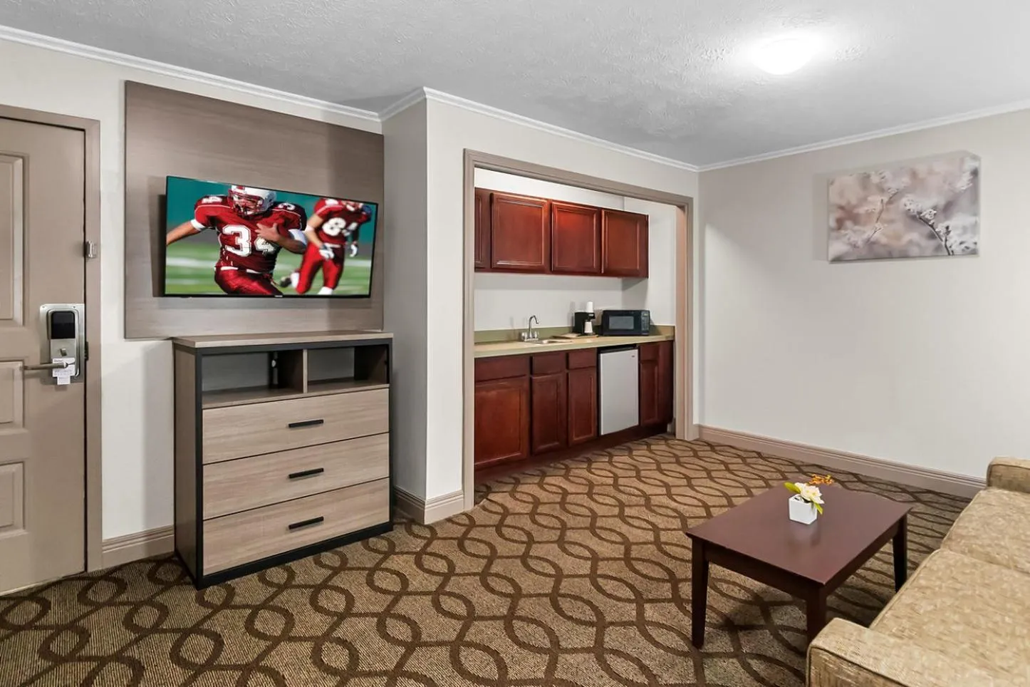 Photo of the whole room in Red Roof Inn & Suites Lexington - Hamburg