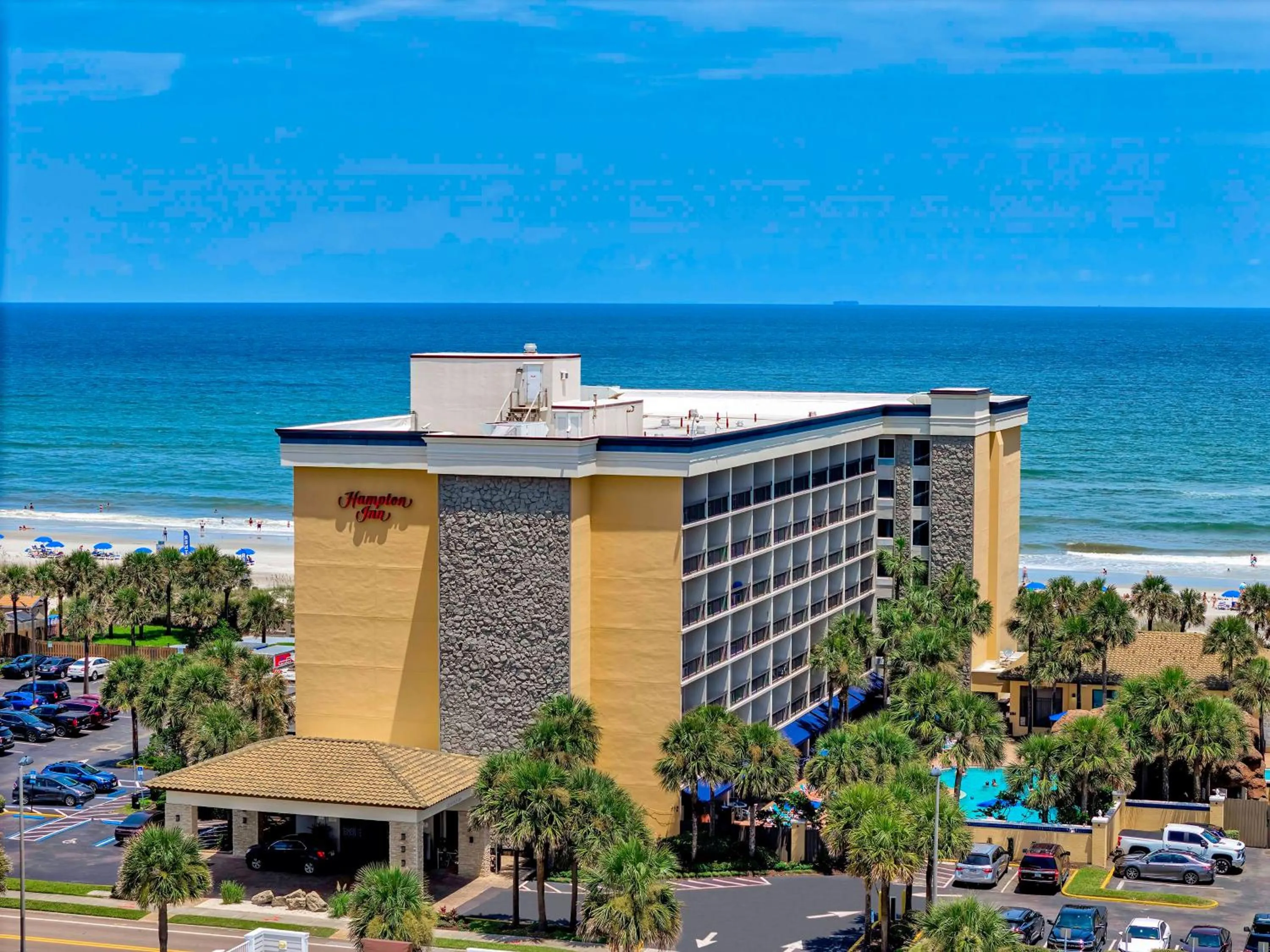 Property building in Hampton Inn Oceanfront Jacksonville Beach
