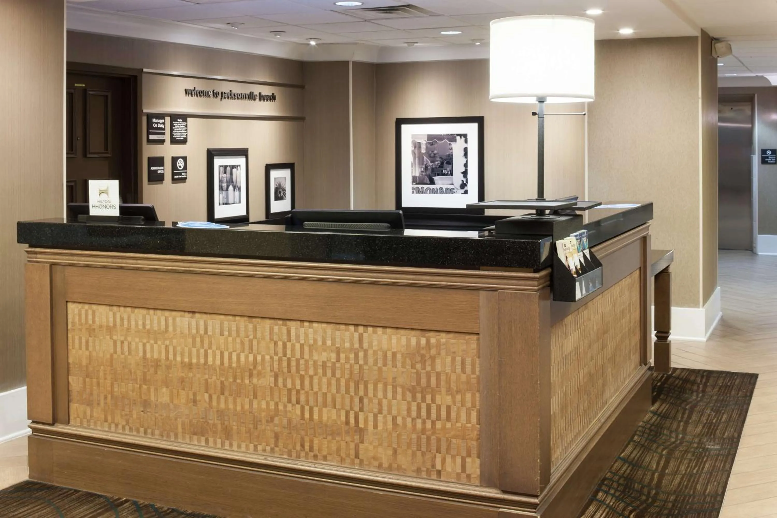 Lobby or reception in Hampton Inn Oceanfront Jacksonville Beach
