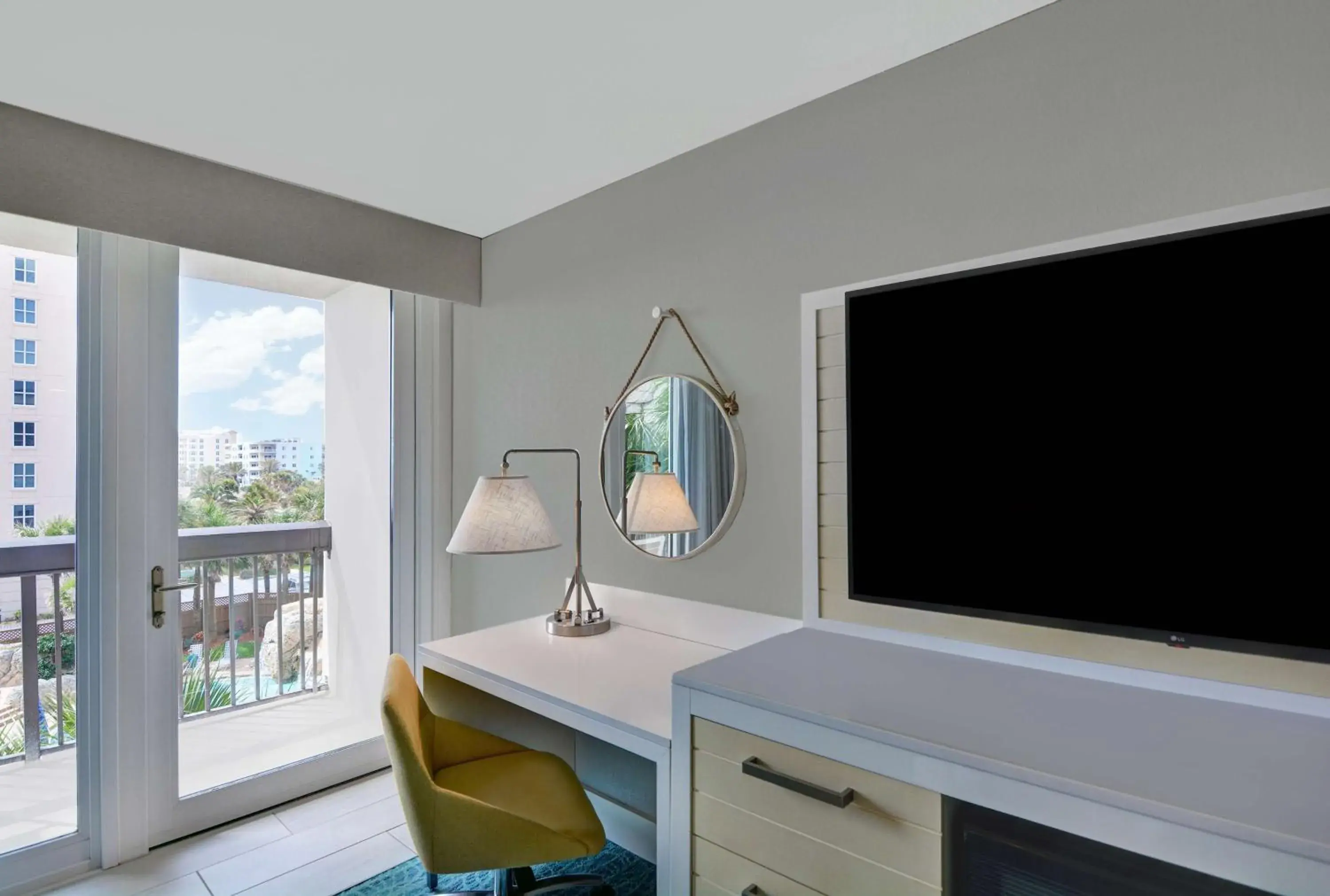 King Room with Ocean View and Roll-in Shower - Mobility Access/Non-Smoking in Hampton Inn Oceanfront Jacksonville Beach King Room with Ocean View and Roll-in Shower - Mobility Access/Non-Smoking in Hampton Inn Oceanfront Jacksonville Beach