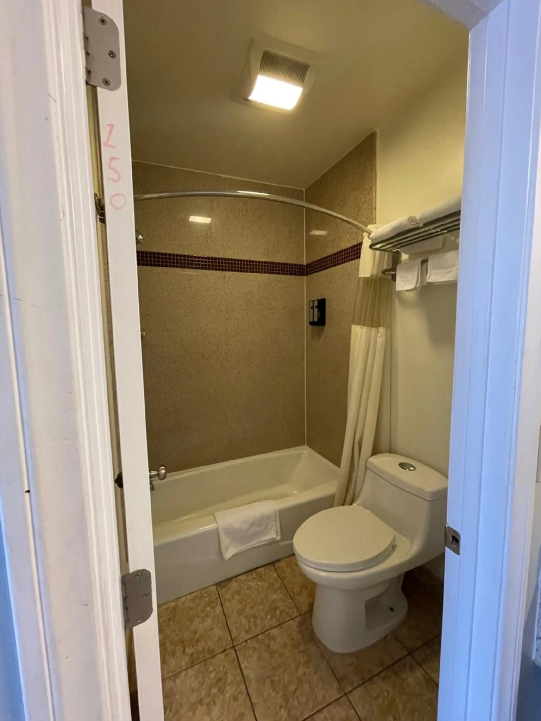 Bathroom in La Casa Inn